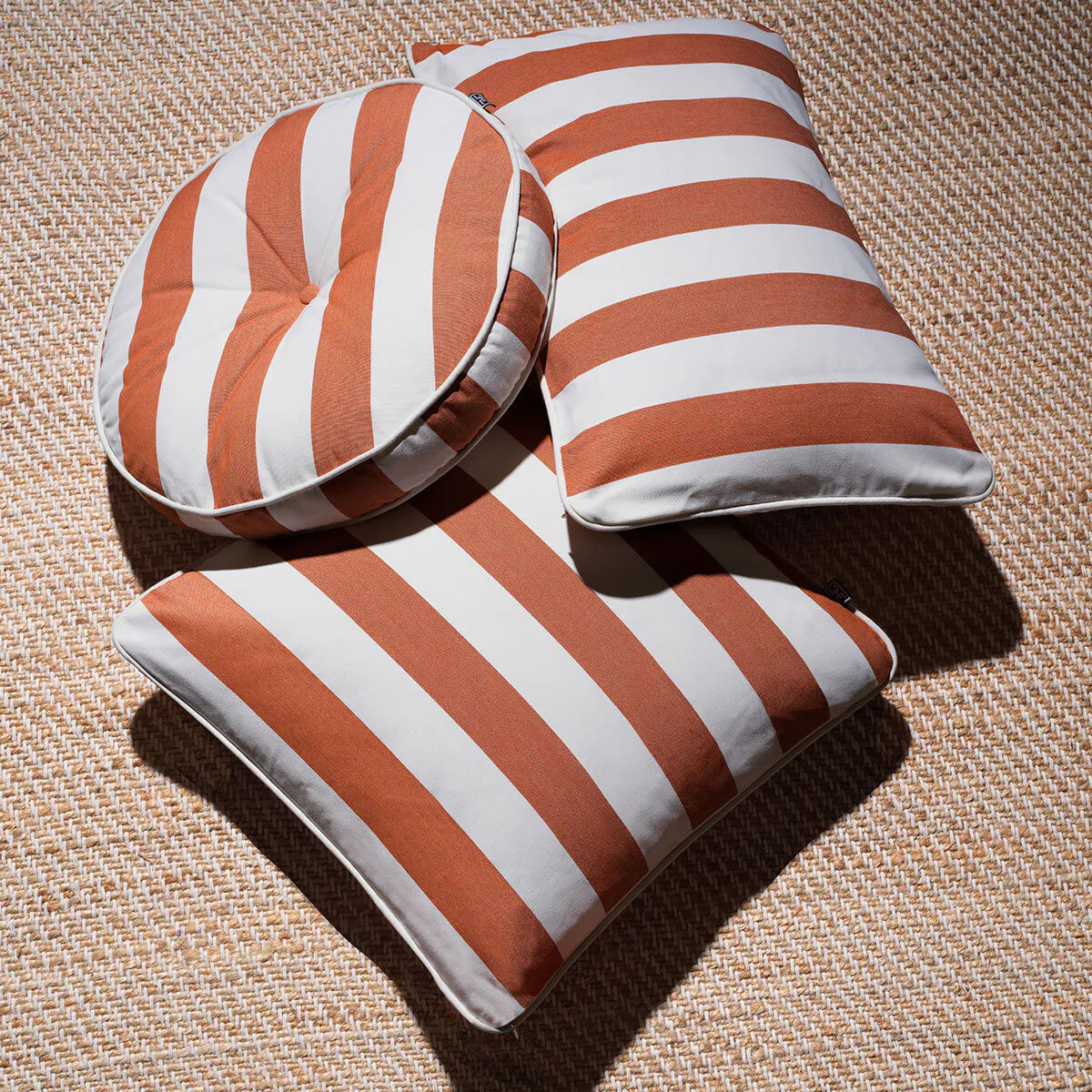 Rectangular garden cushion FLORENT orange with white
