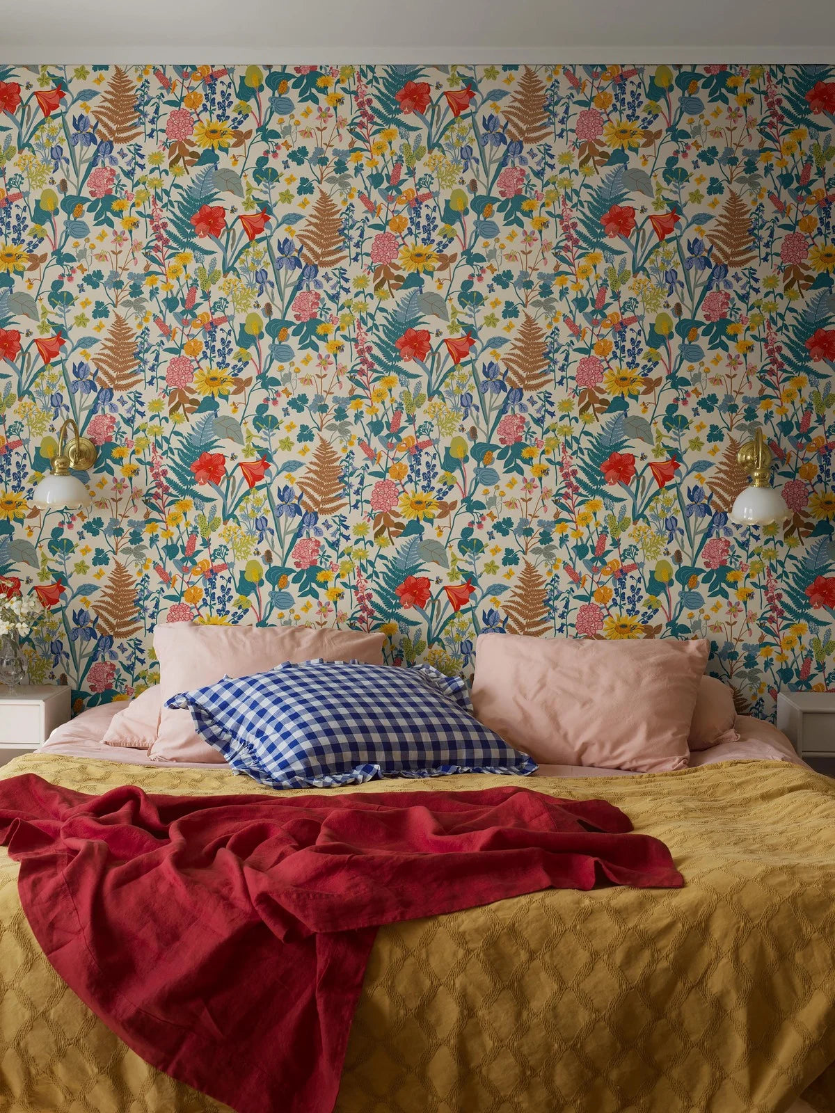 Beige wandtapijt met plantaal motief STUGRABATT in blauw