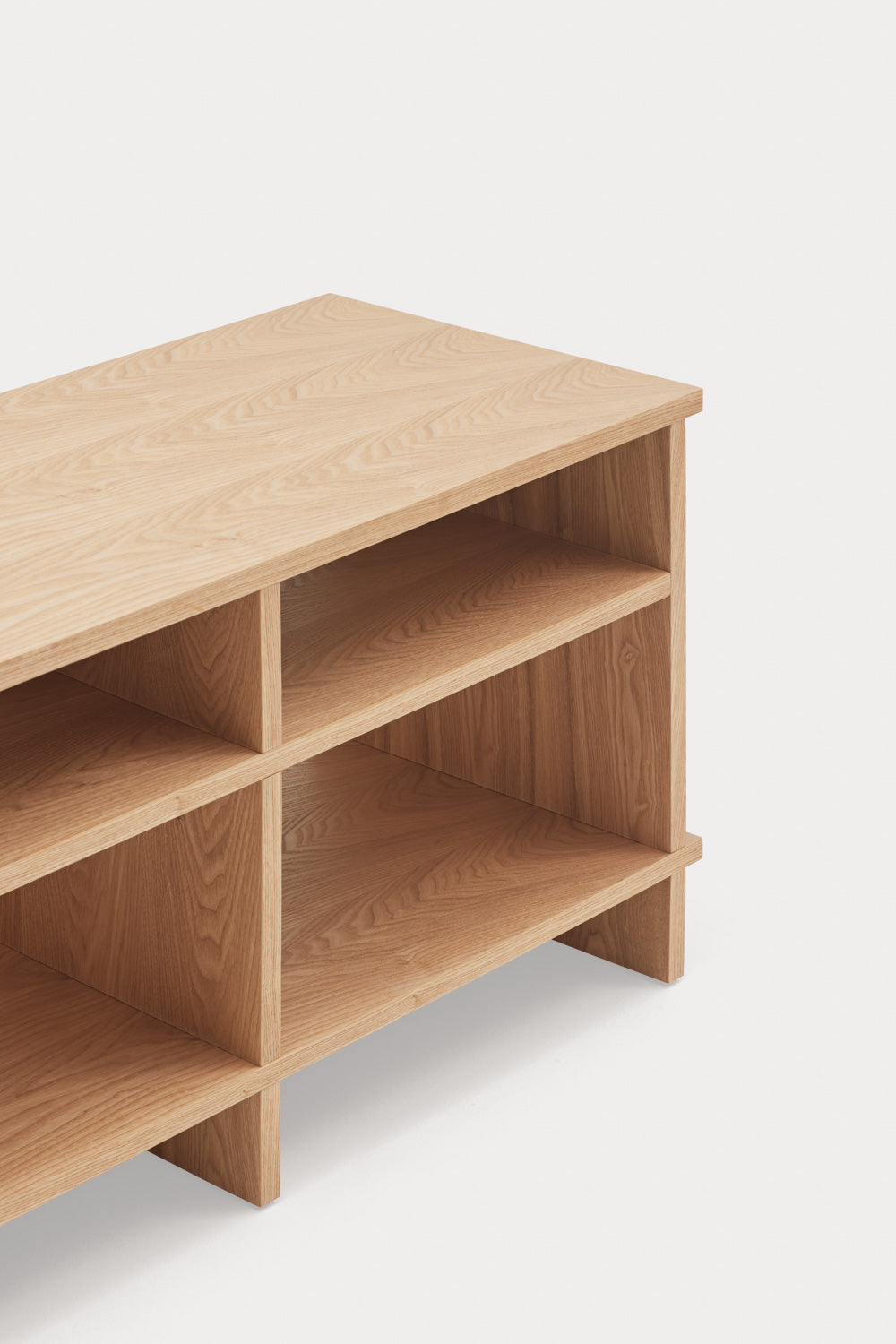 RTV-kast INARI eikenfineer