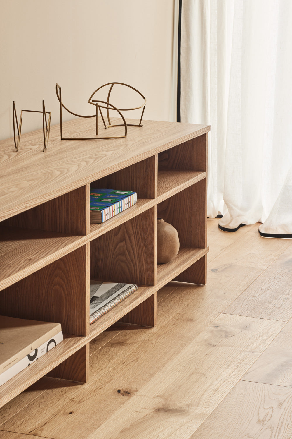 RTV-kast INARI eikenfineer