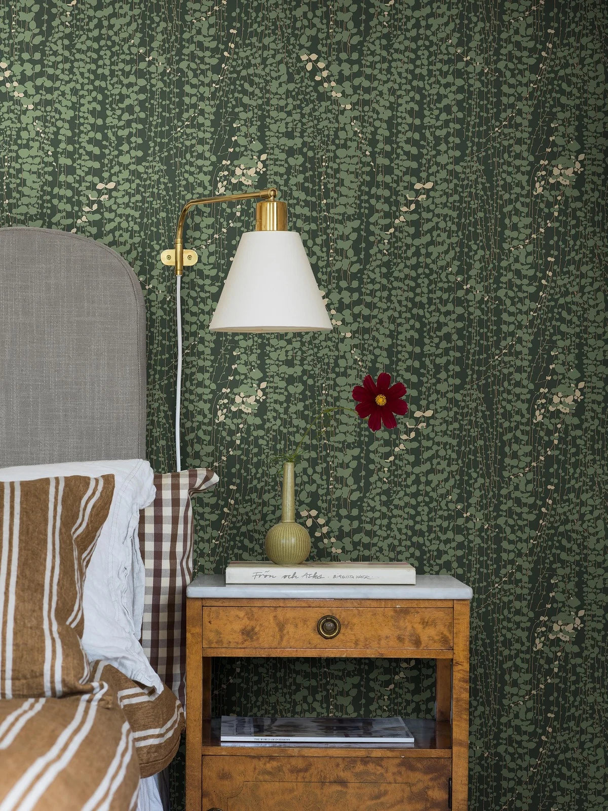 Green Leaf Patterned Wallpaper RANKE