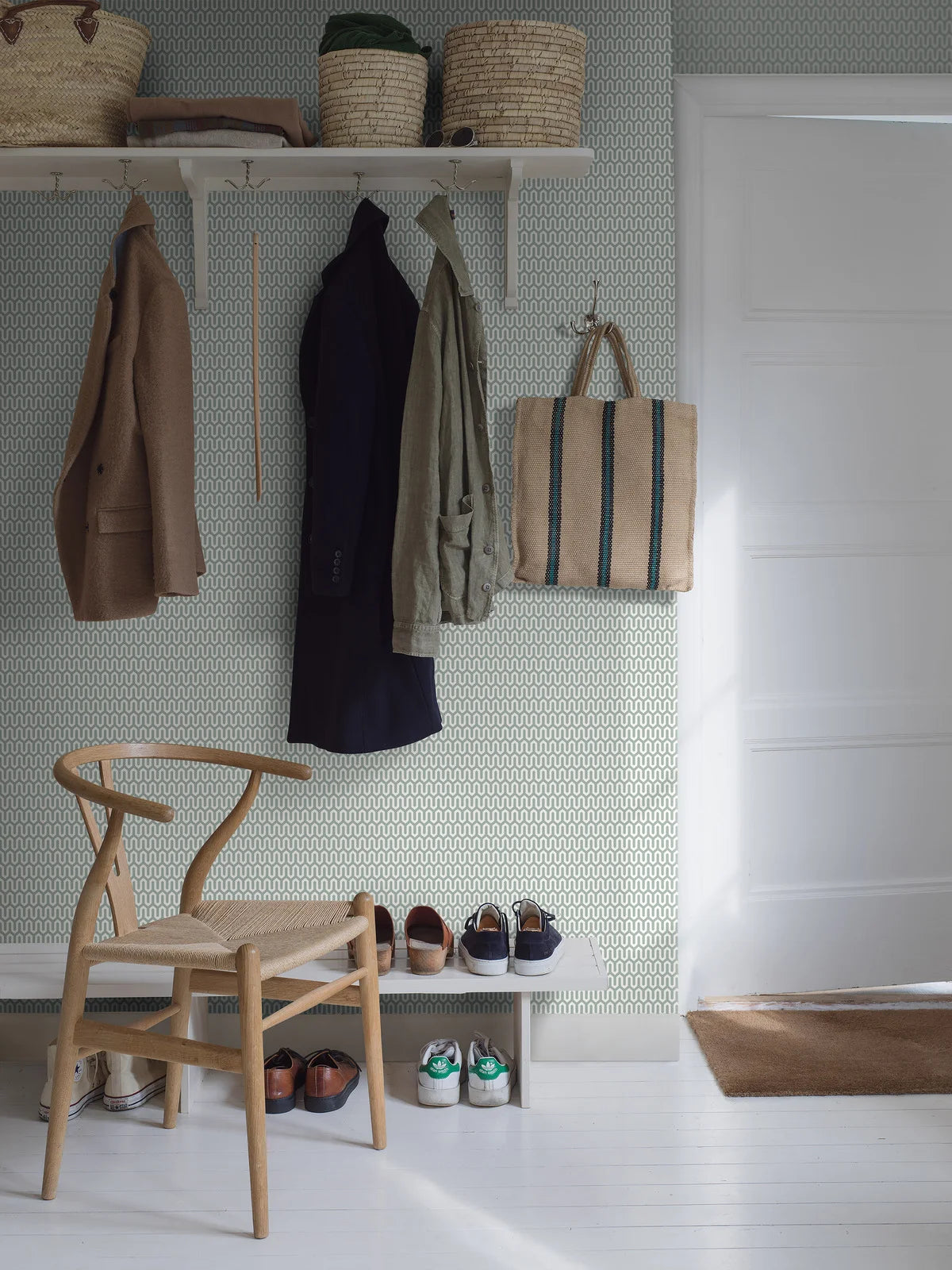 Tapeta flizelinowa papierowa z geometrycznym wzorem YPSILON turkusowy