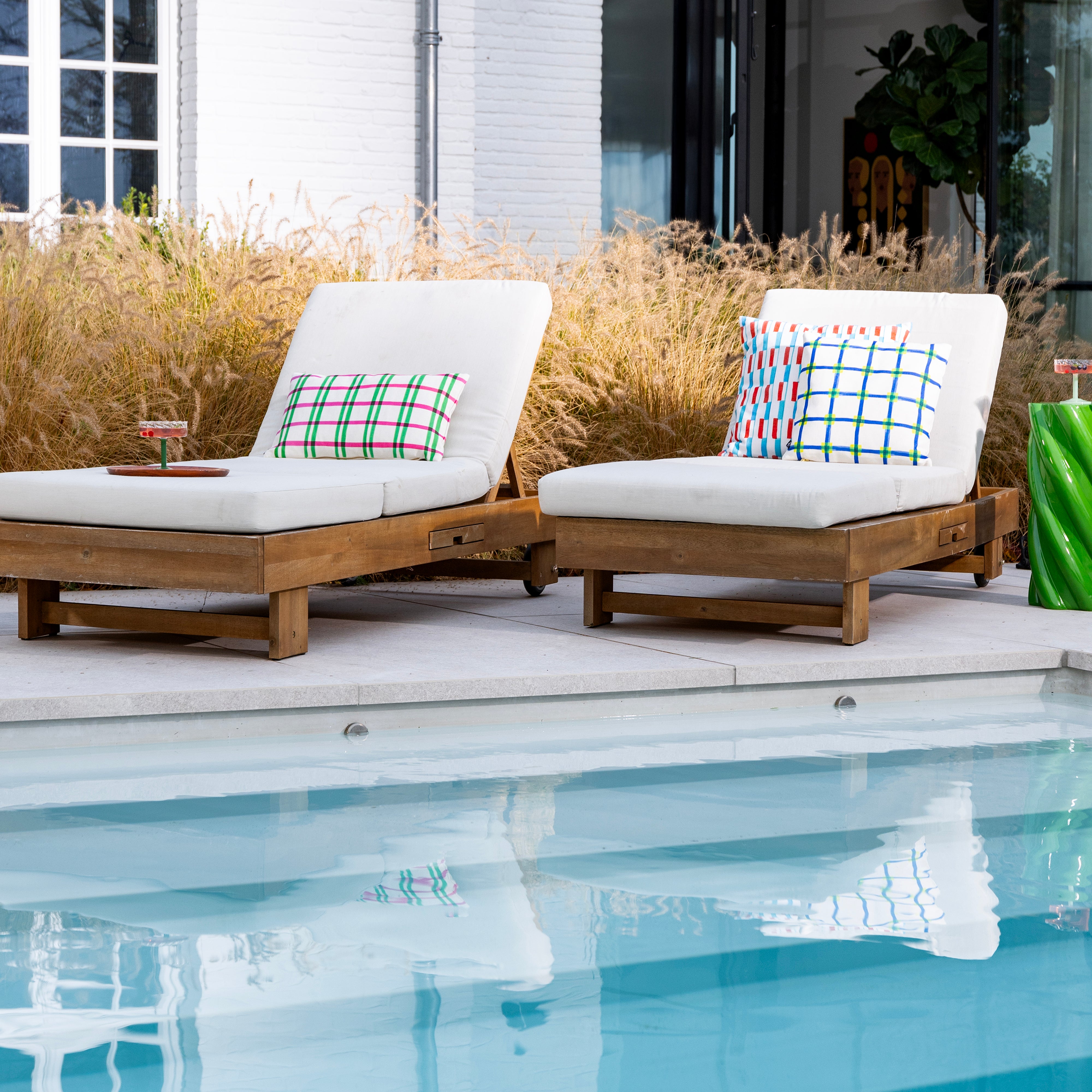 Kissenbezug CLASH weiß mit blau und gelb