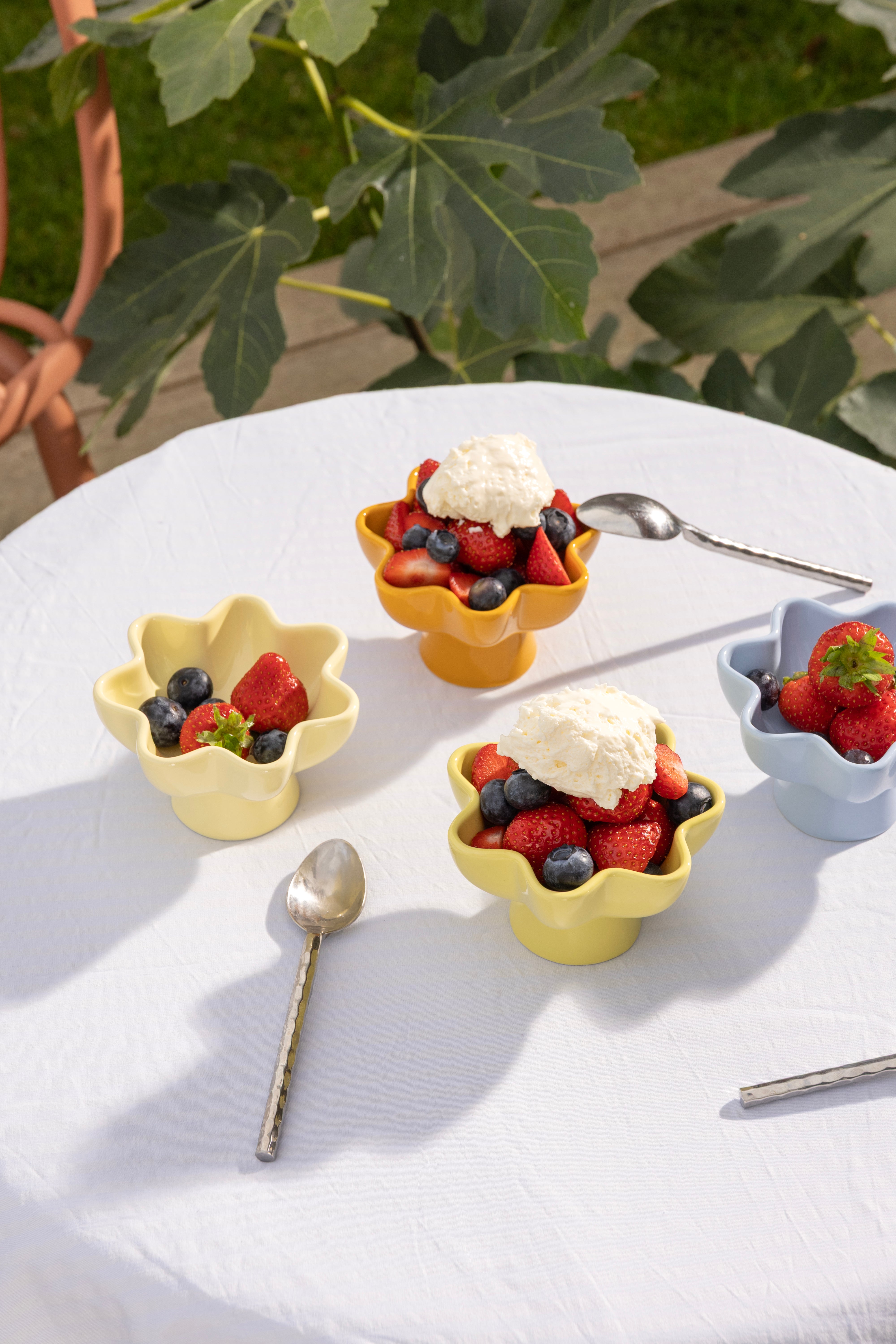 Set van SUN schaaltjes kleurrijk porselein