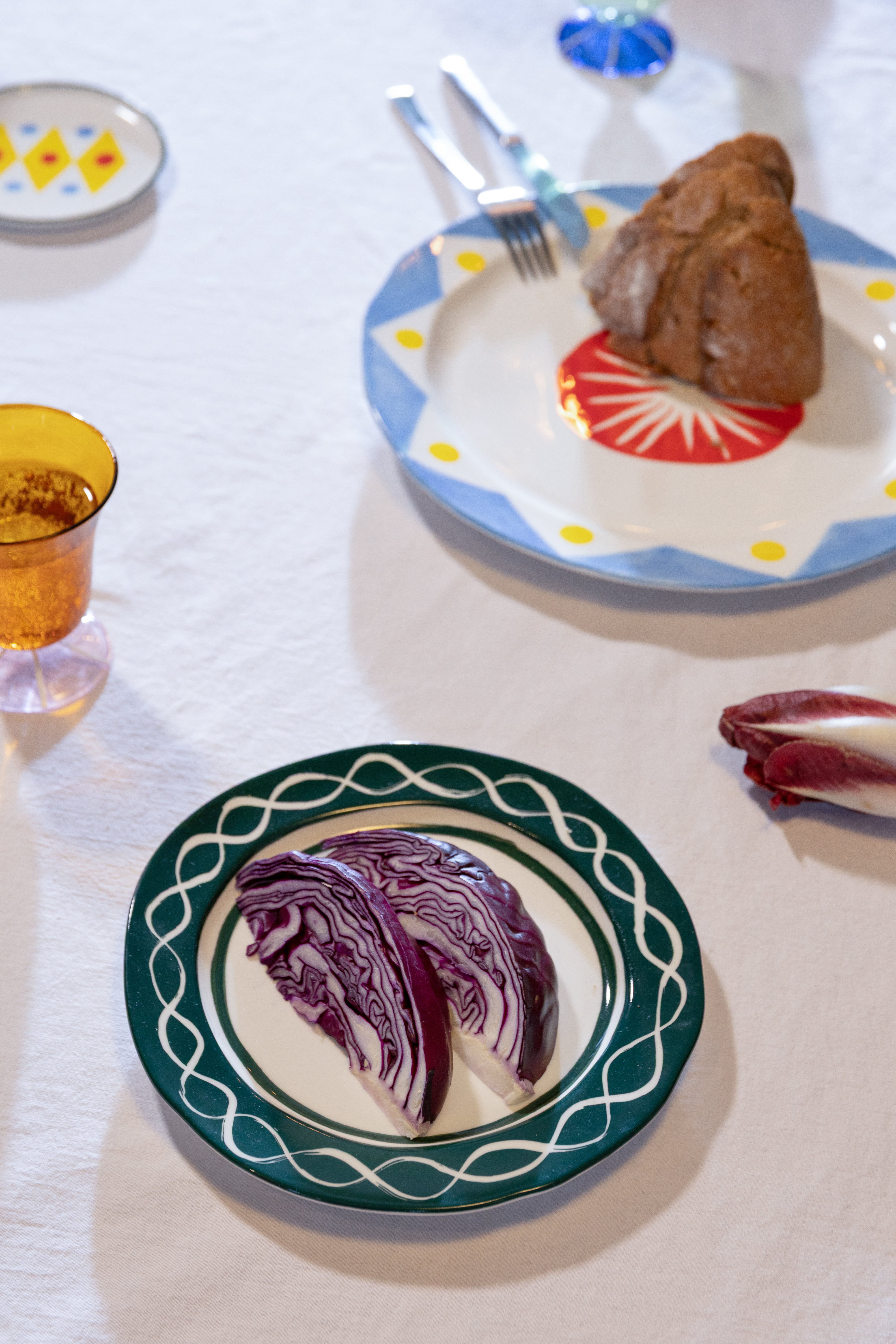 FESTIVO Green and White Porcelain Breakfast Plate Set