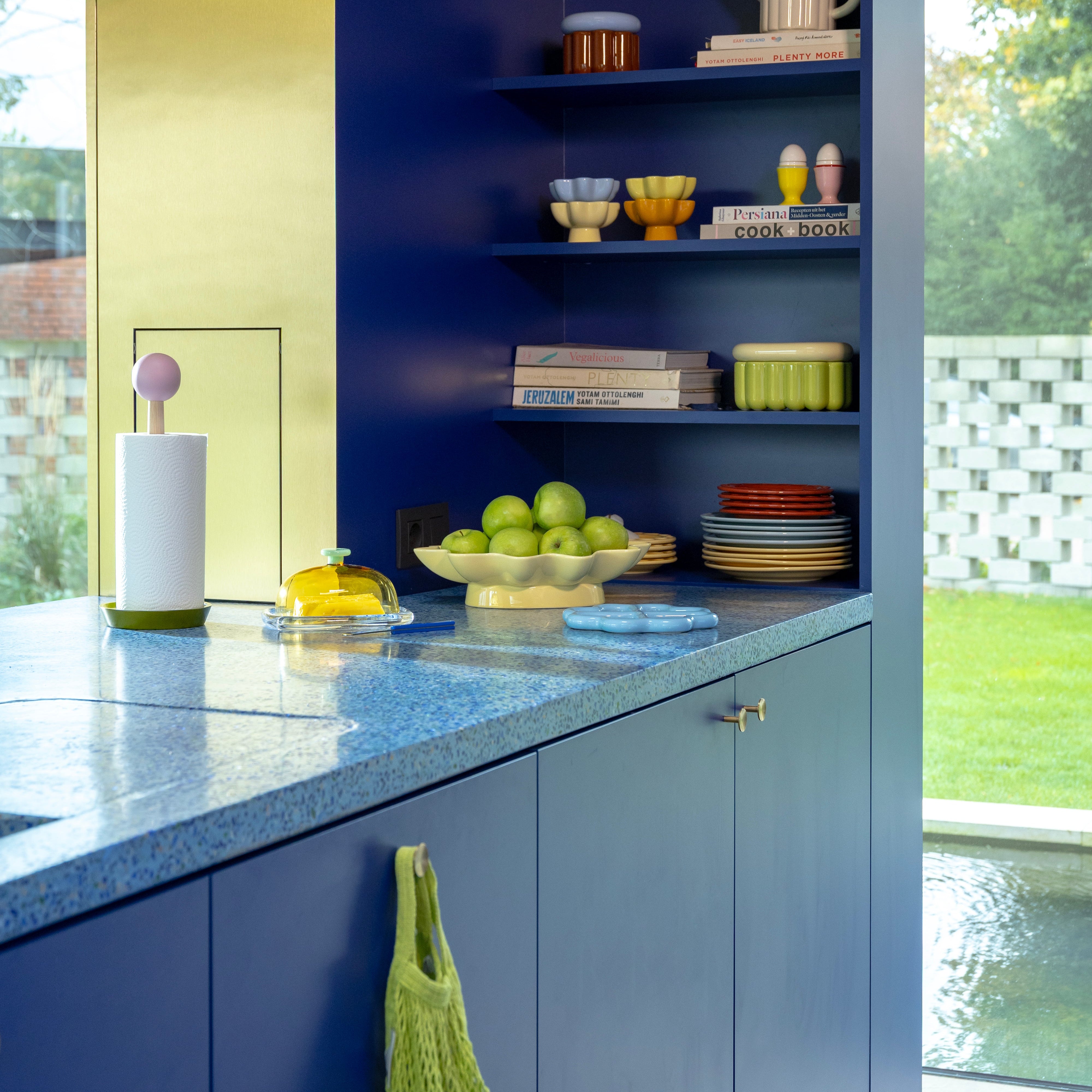 SUN OVAL yellow platter