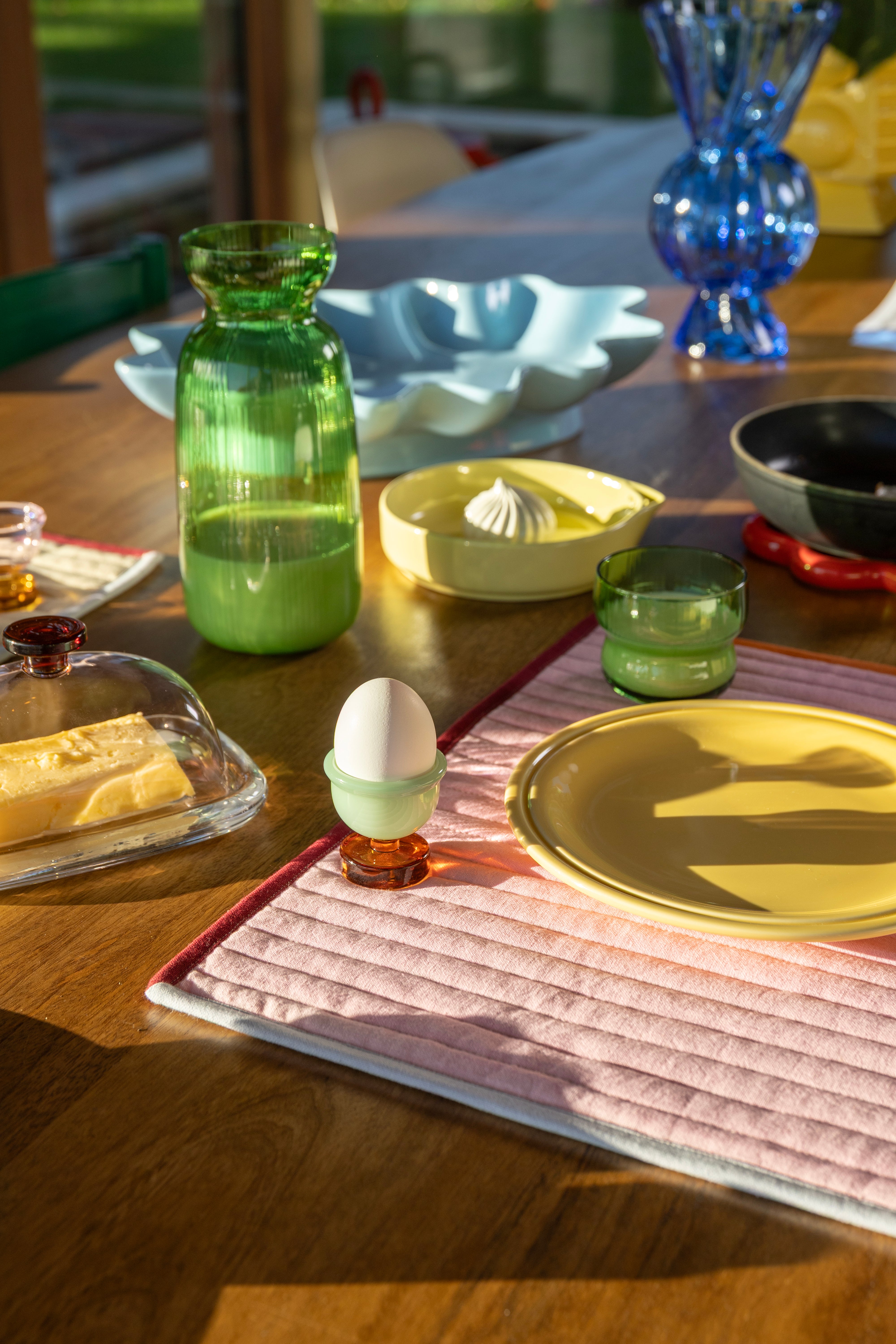 Eierbecher CANTINE grün mit bernsteinfarbenem