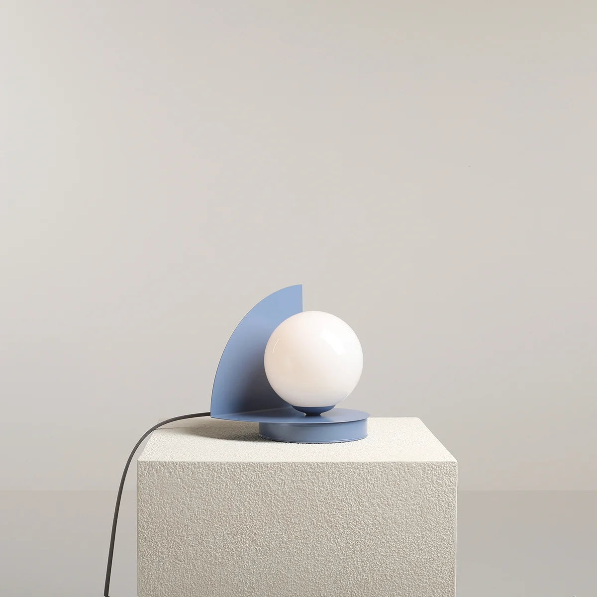 LOOP Tischleuchte blau