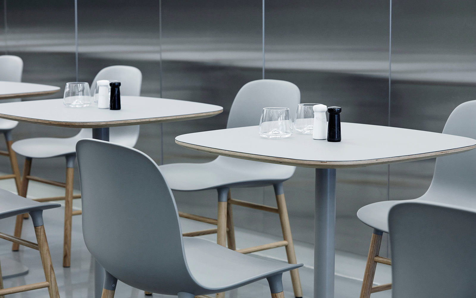 CRAFT black marble salt shaker