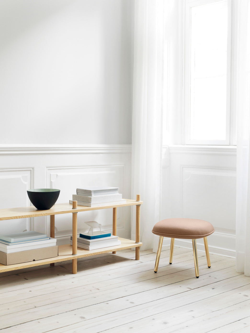 Ace Footstütze Black Metall Basis