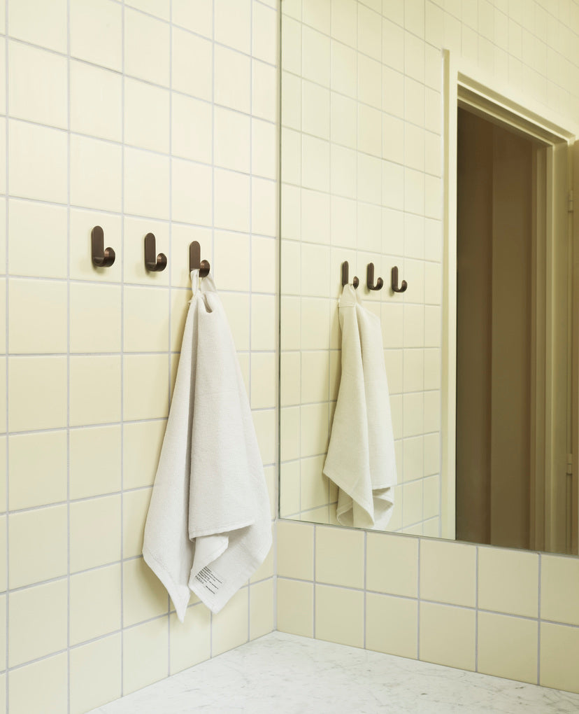 Zestaw wieszaków CURVE matowy brązowy