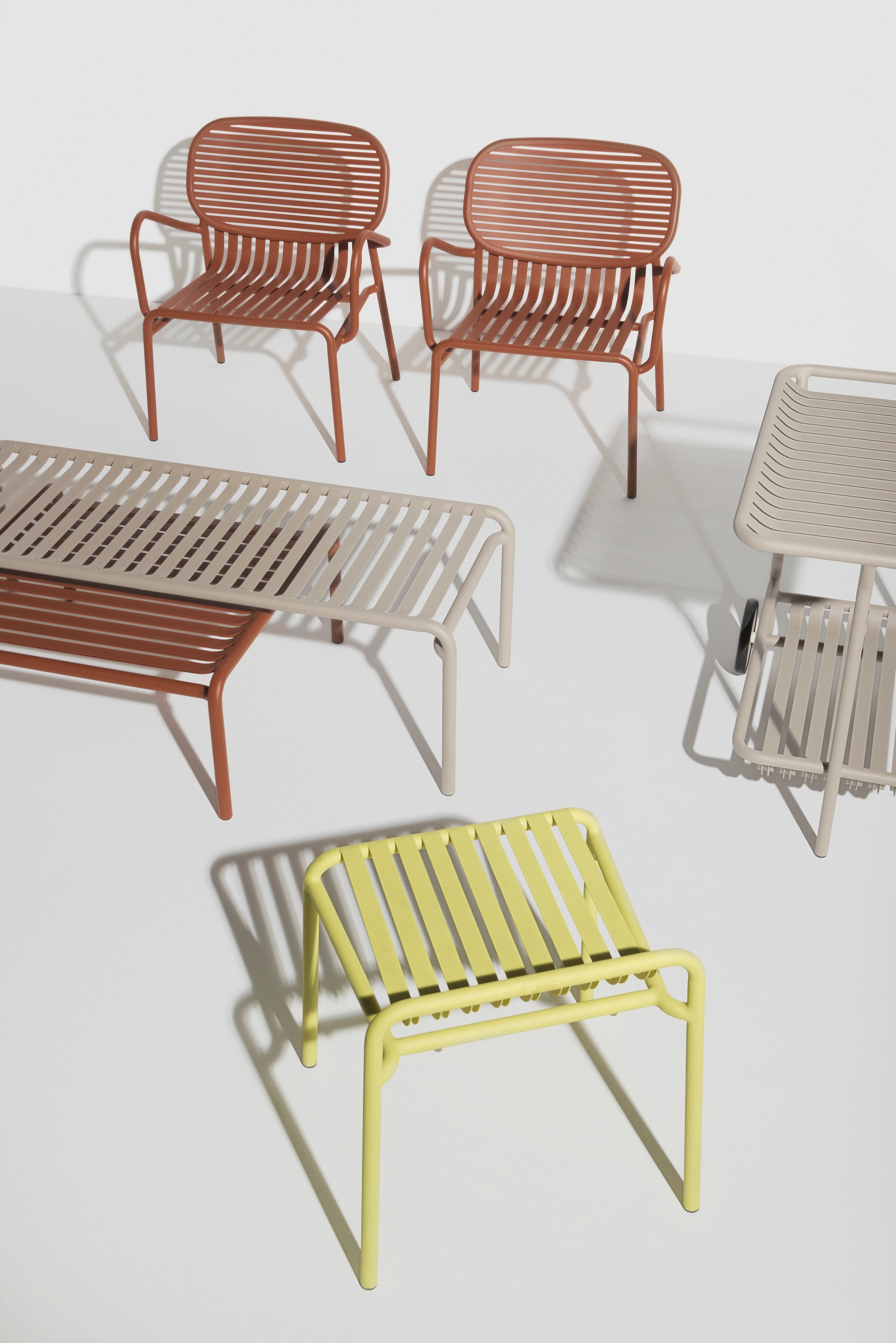 Tuin salontafel WEEK-END in roodbruin