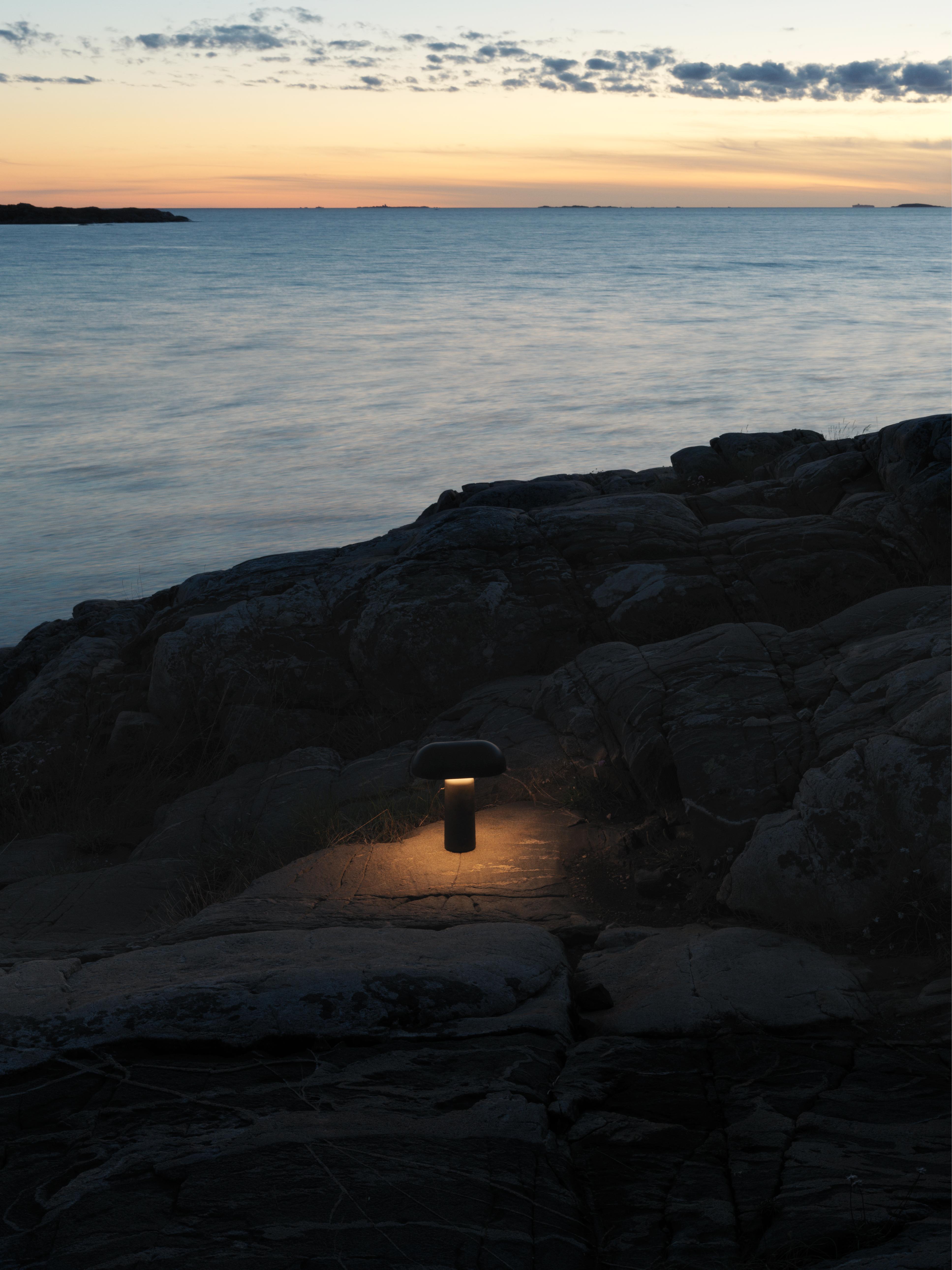 PORTA portable lamp black