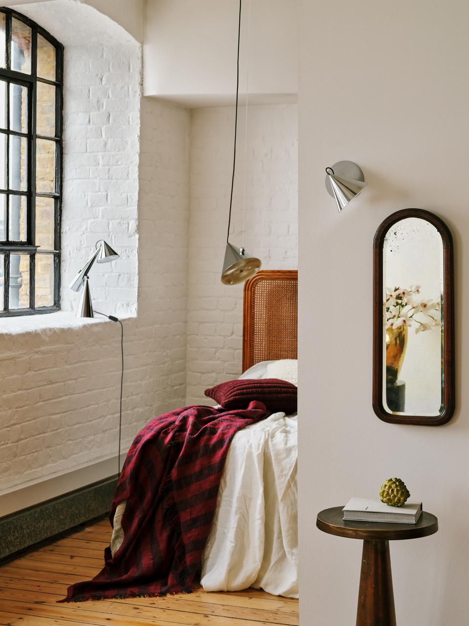 Verstelbare wandlamp POSE zilver