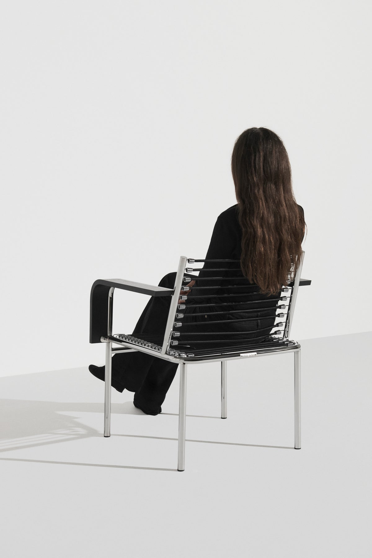 Zwarte SANDOWS fauteuil met stalen basis