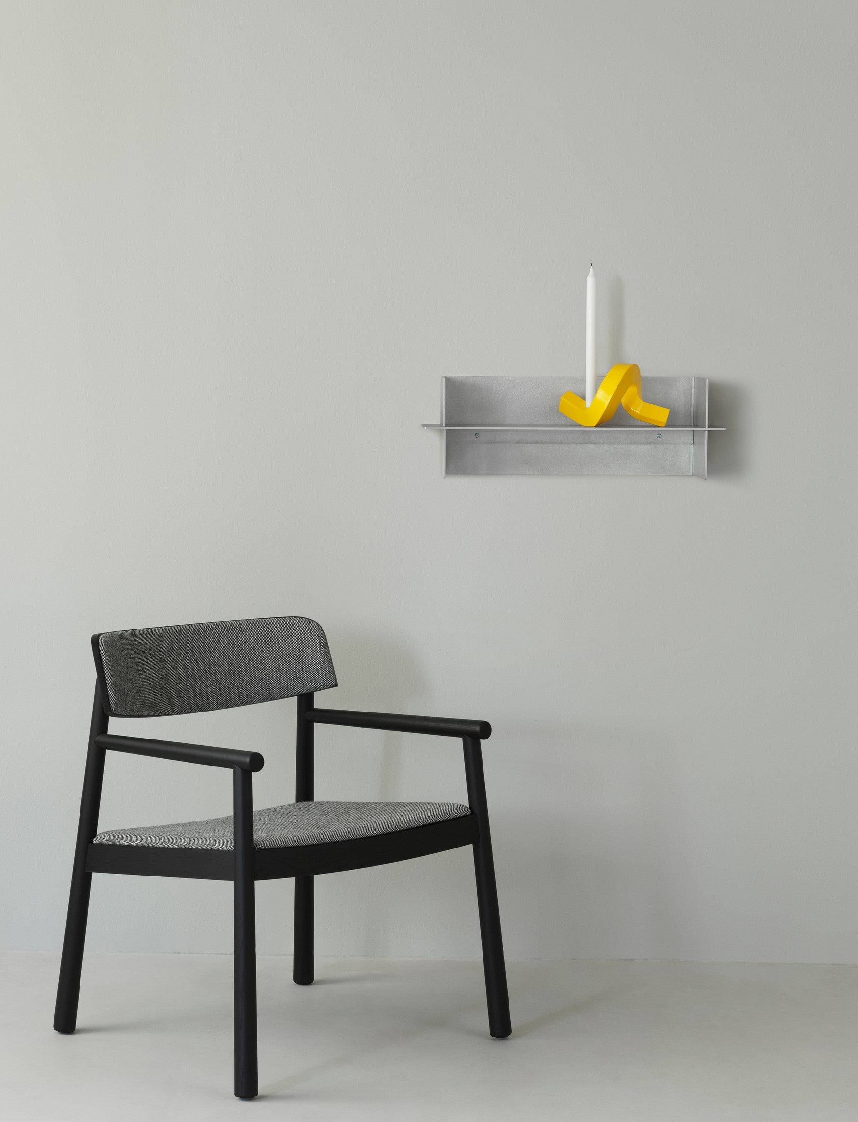 Kaarsenhouder KROMME ÉÉN geel