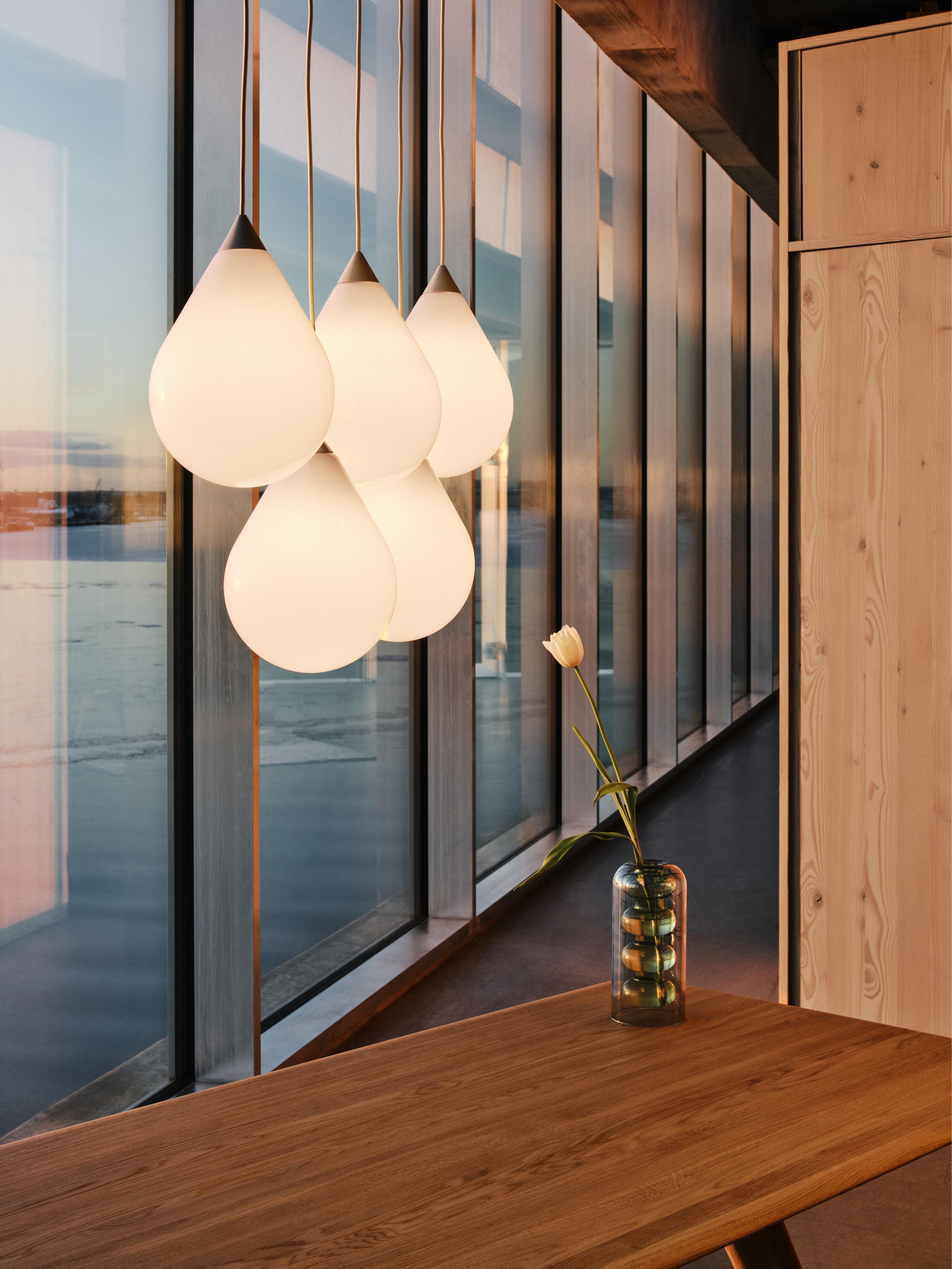Lampa wisząca FLARE BEAD opalowy klosz