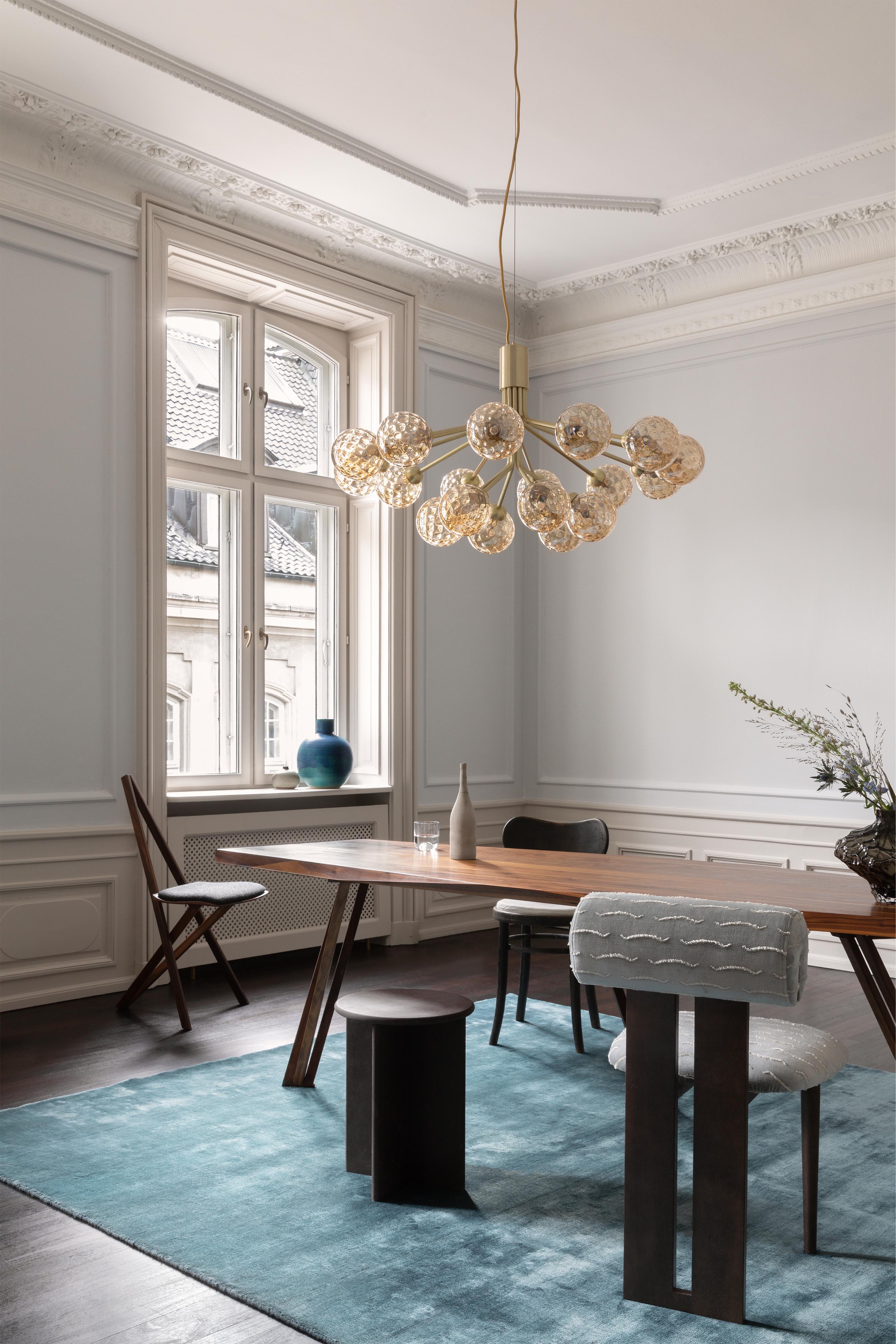 Kronleuchter APIALES 18 Messing mit goldenem Glas