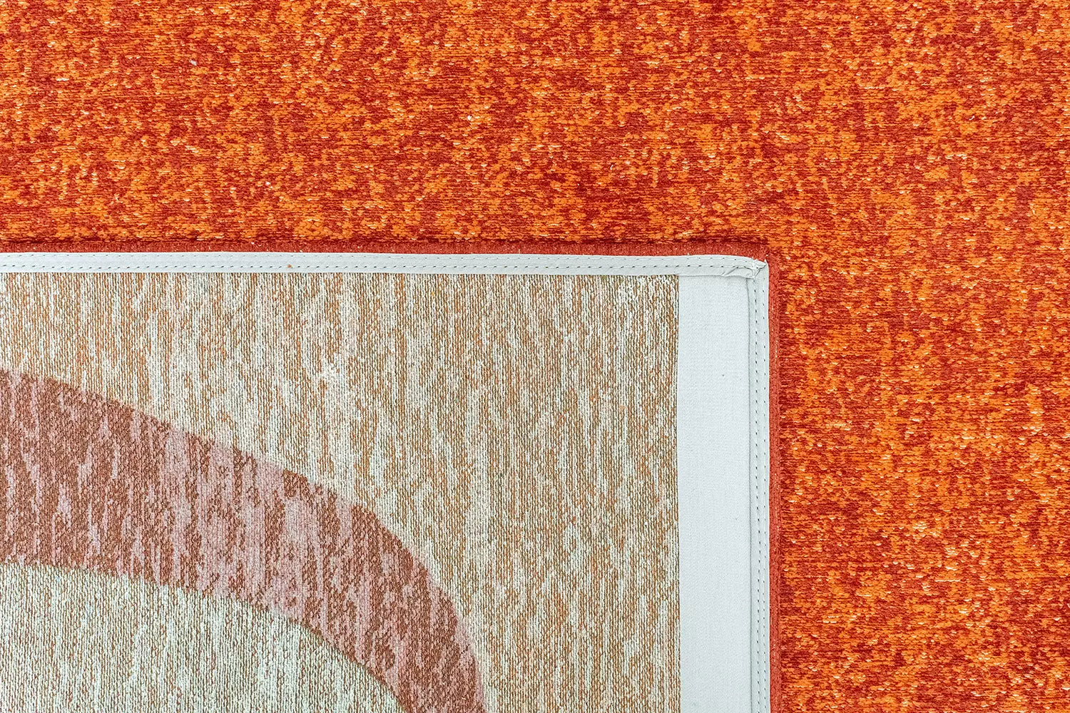 Vloerkleed MARBLE oranje met bordeaux en beige