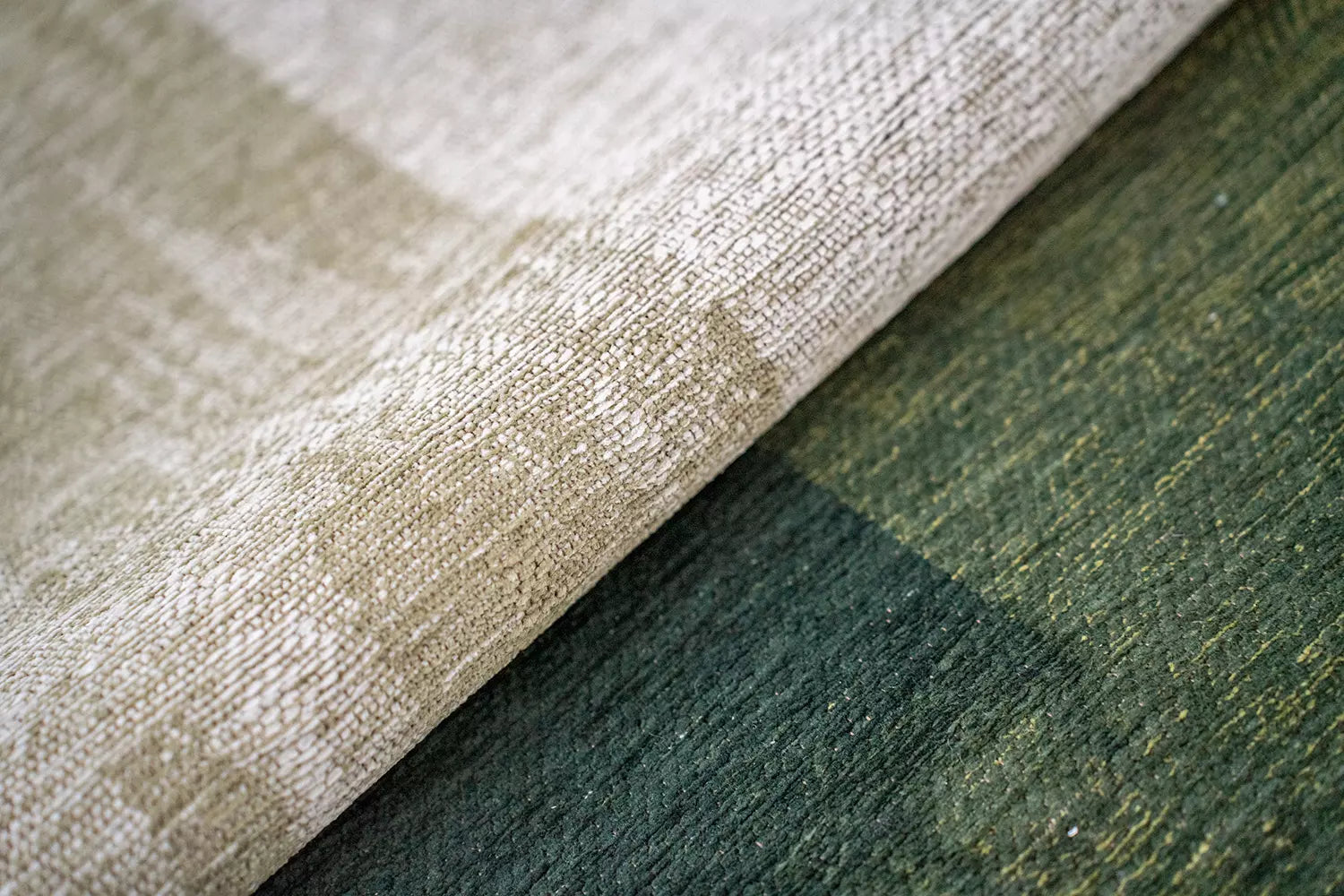 Teppich SENDAI grün mit Weiß