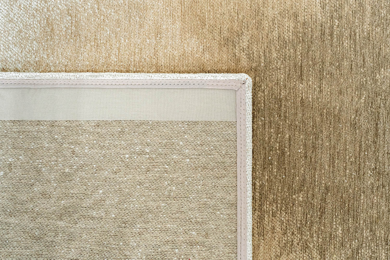 DROP White Rug with Cream