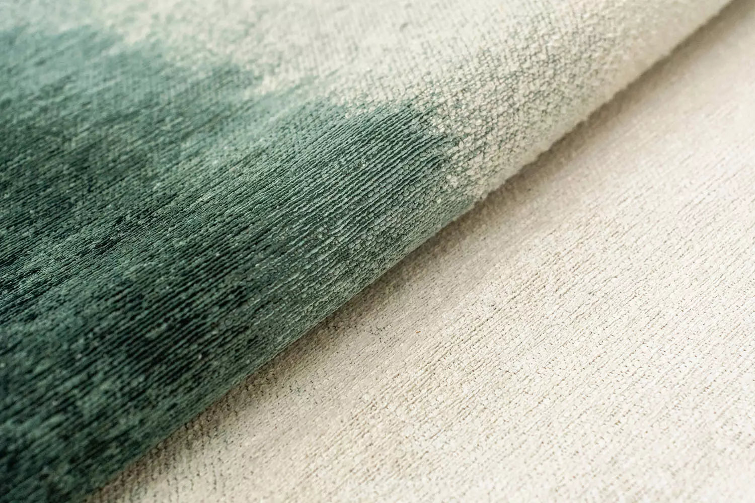 Vloerkleed DROP wit met donkergroen