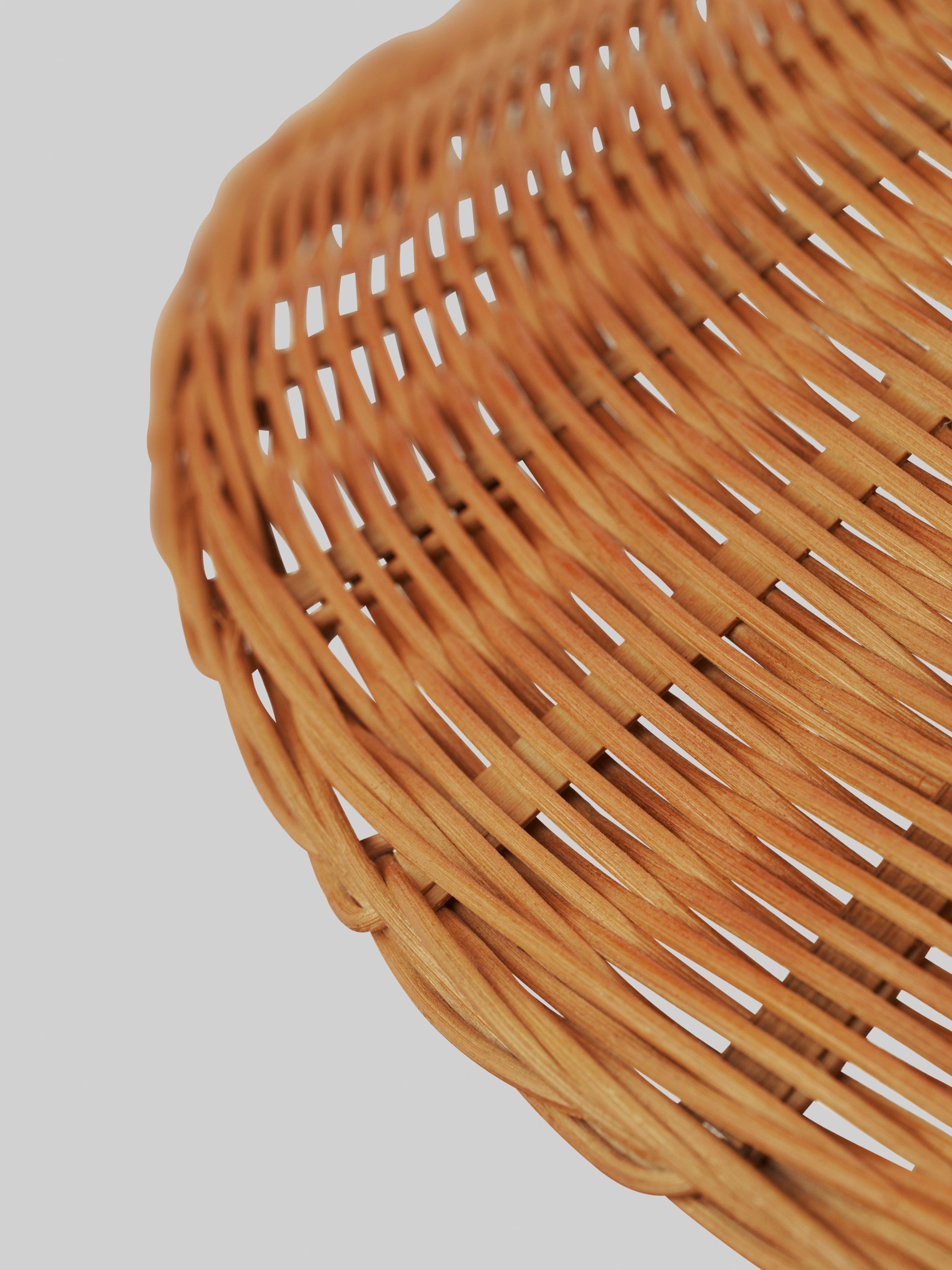 Lampa podłogowa 9602 mosiądz z wiklinowym kloszem