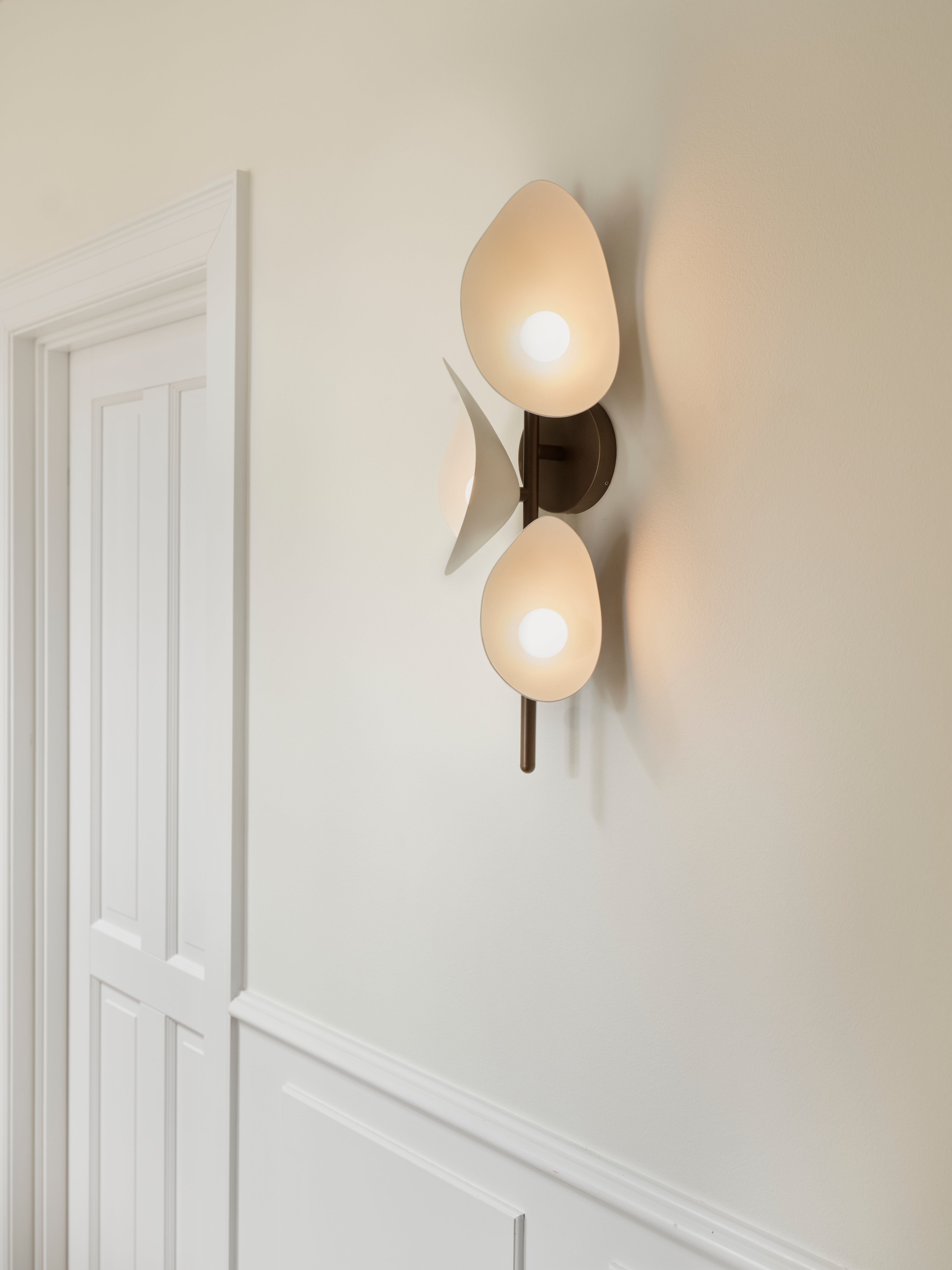 Wandlamp FLORII 3 donkerbruin met wit