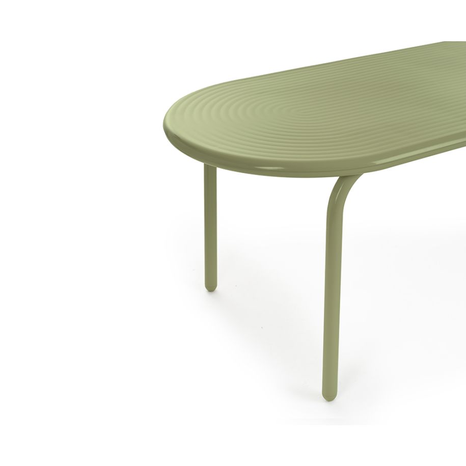 GROOVE green outdoor table