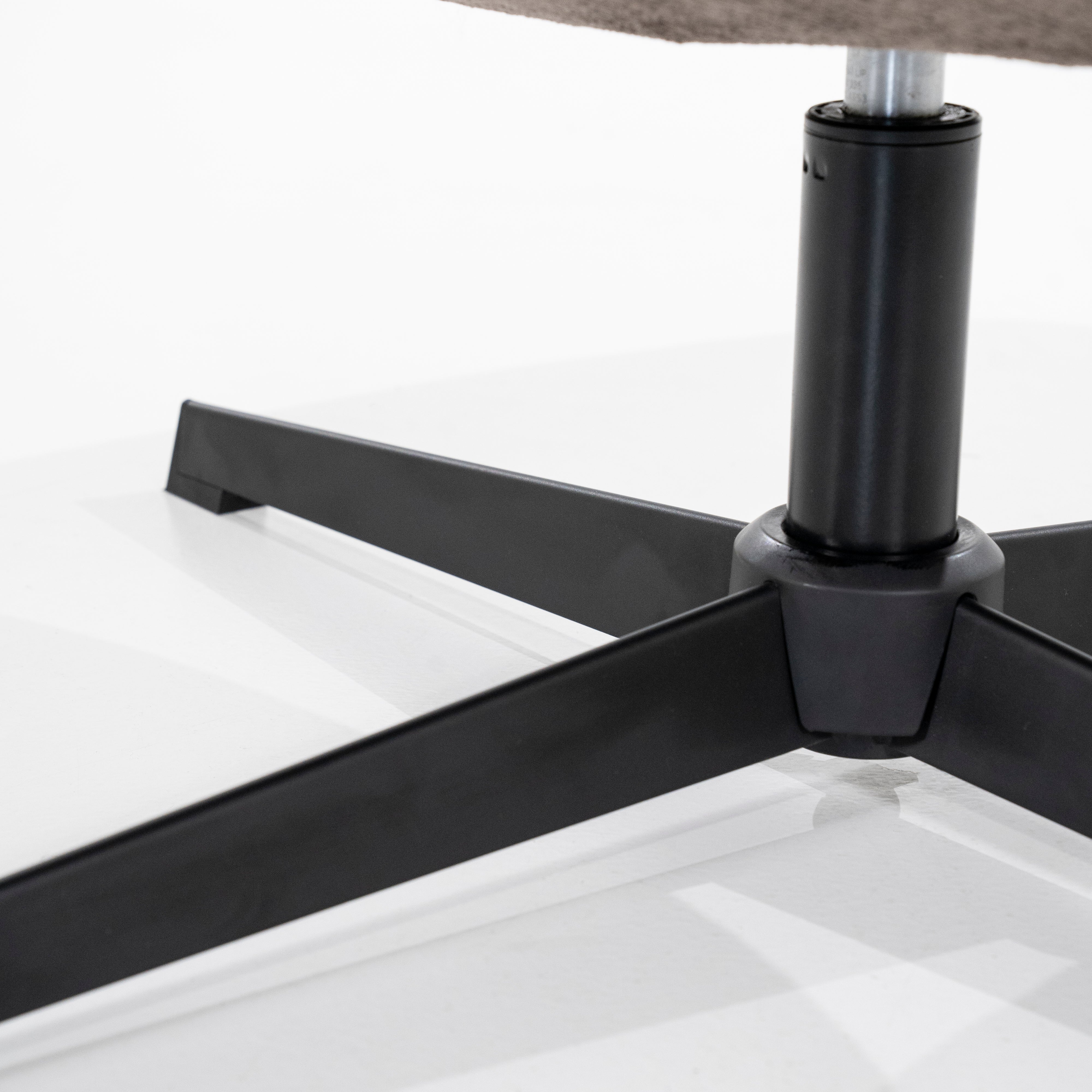 Sessel FAUTEUIL DERBY braun