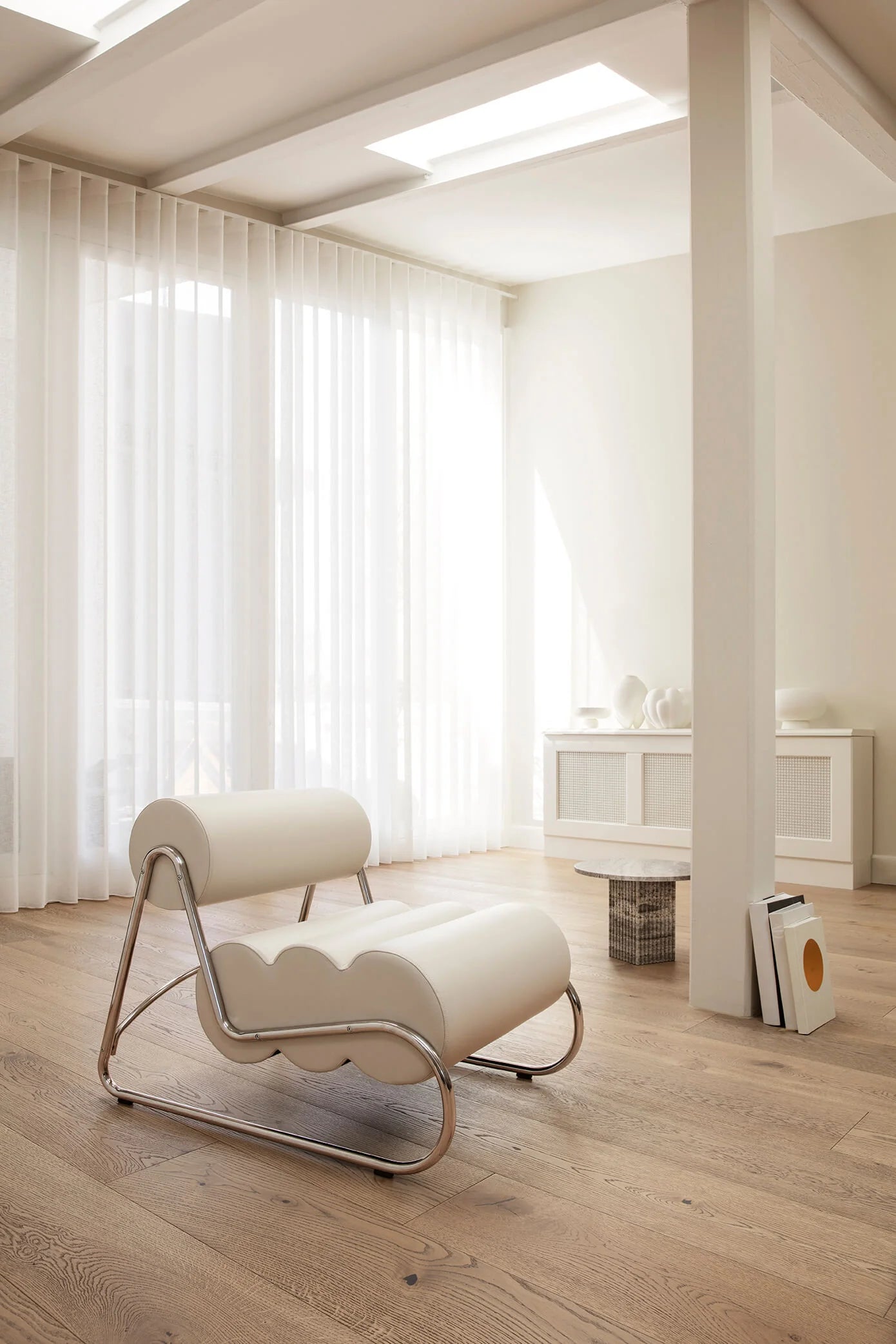 Fave upholstered armchair