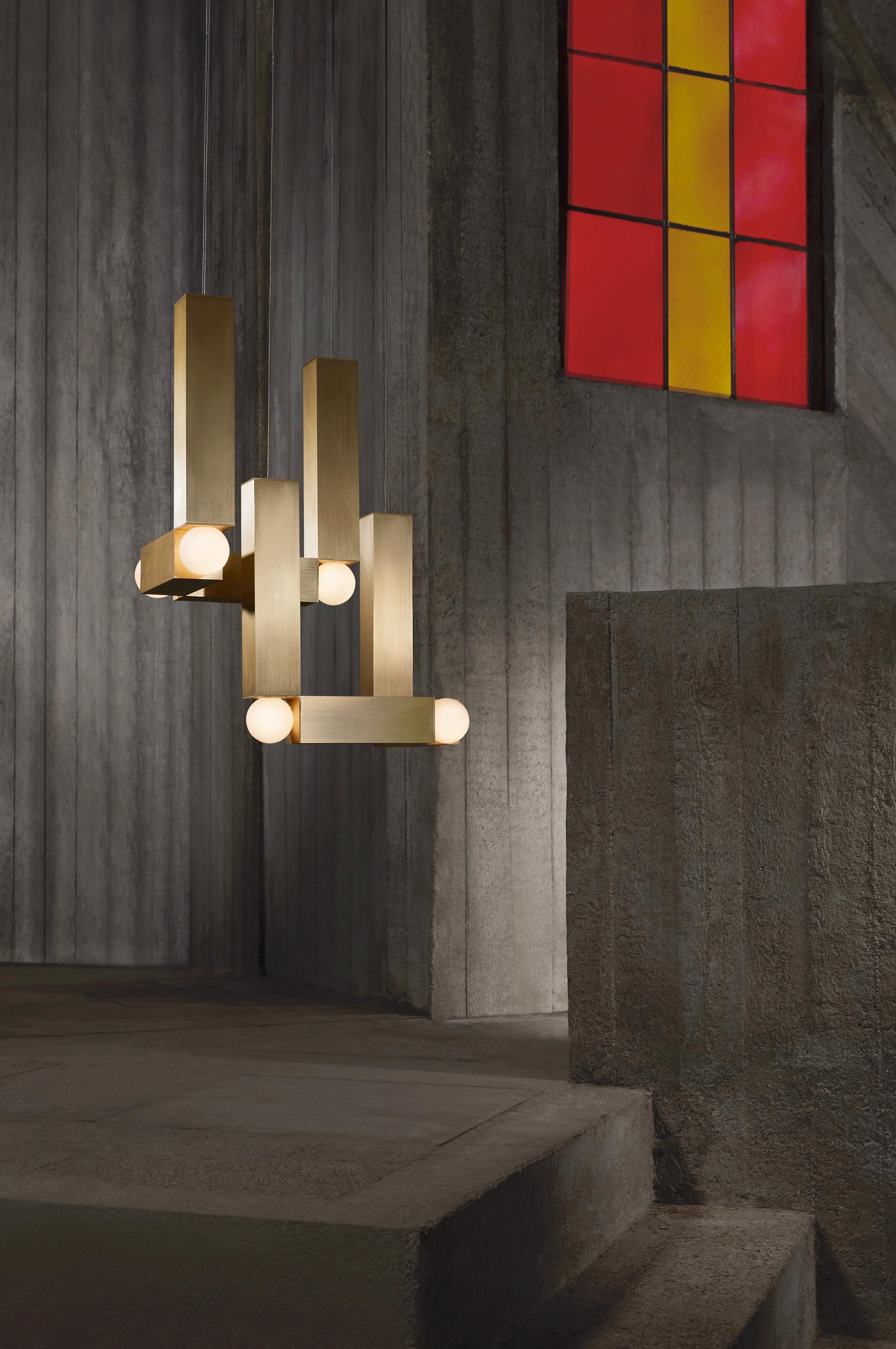 Hanglamp VESPER QUATTRO met opaalvormige kap en zilveren afwerking