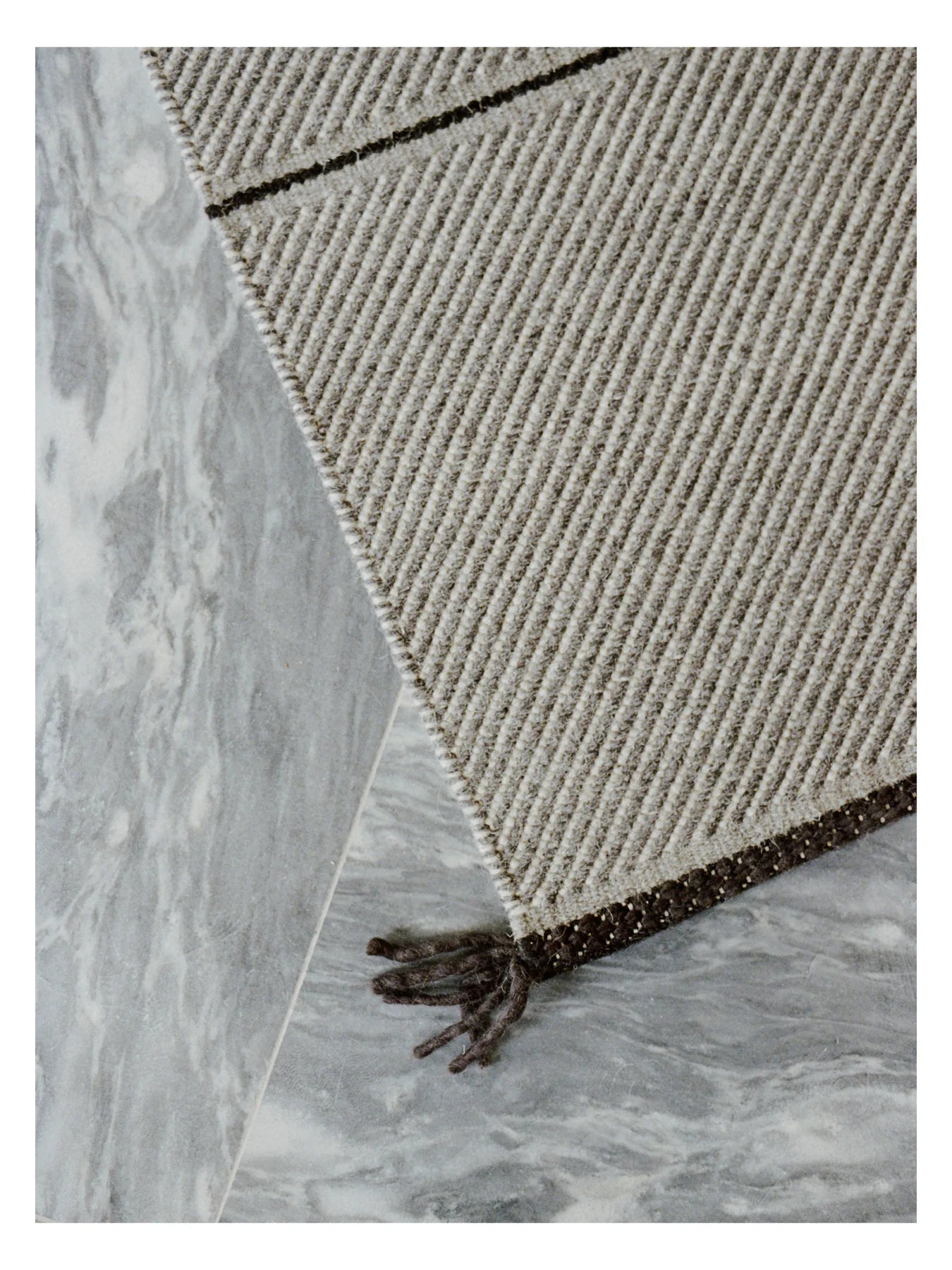 Teppich VISION WALK grau mit dunkelgrau