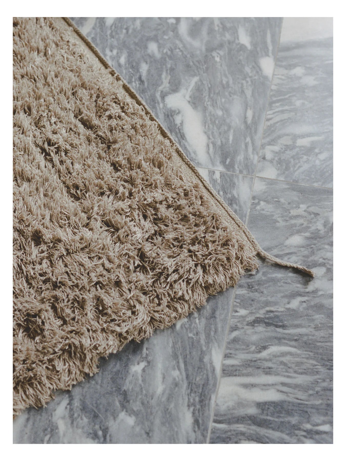 LUMINARY SUN Beige Rug with Long Pile