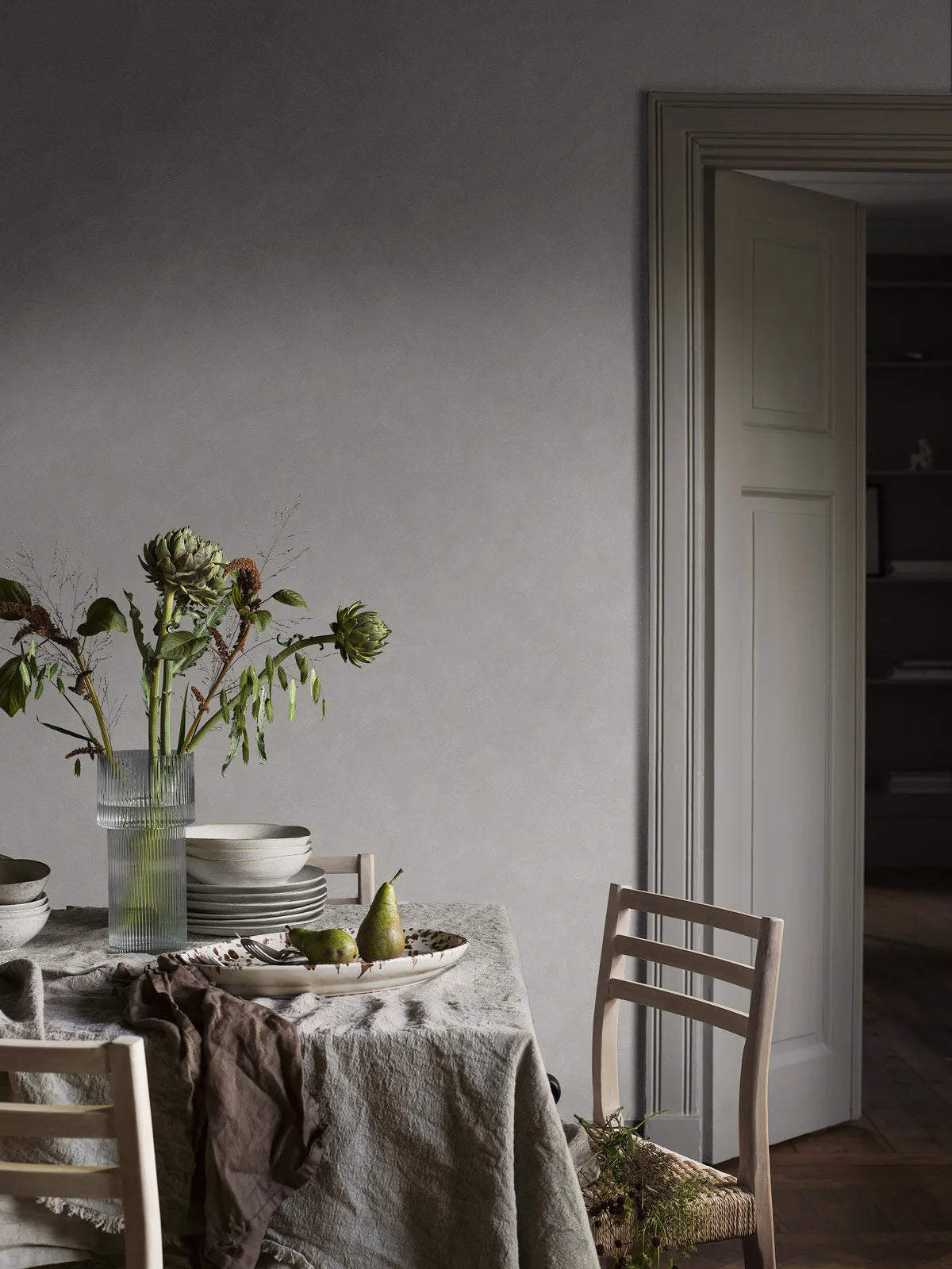 Tapete, die Gips imitiert, PAINTER’S WALL, weiß