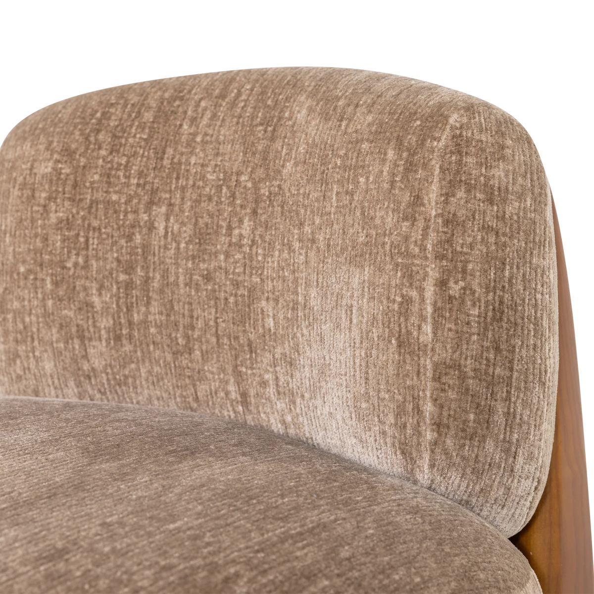 Fauteuil RUNI zandkleurig met houten basis