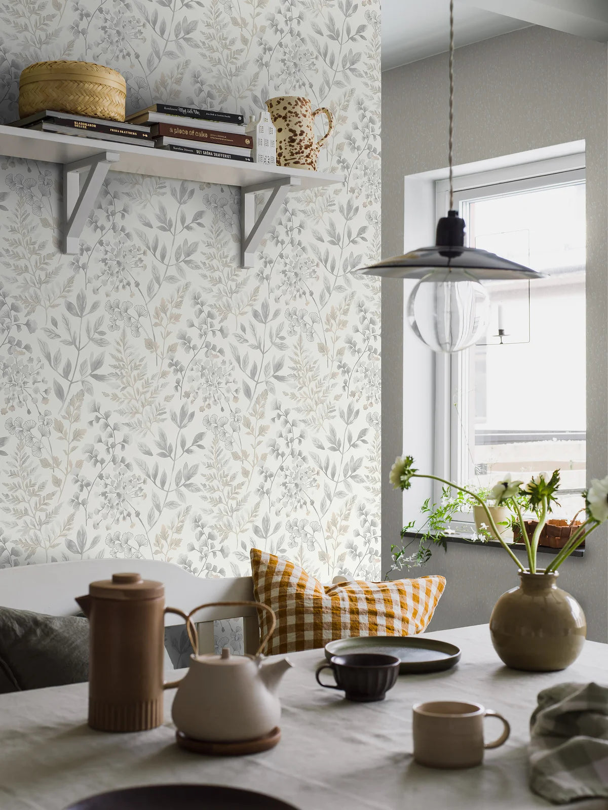 Non-woven paper wallpaper with a botanical pattern SIGRID muted gray with beige