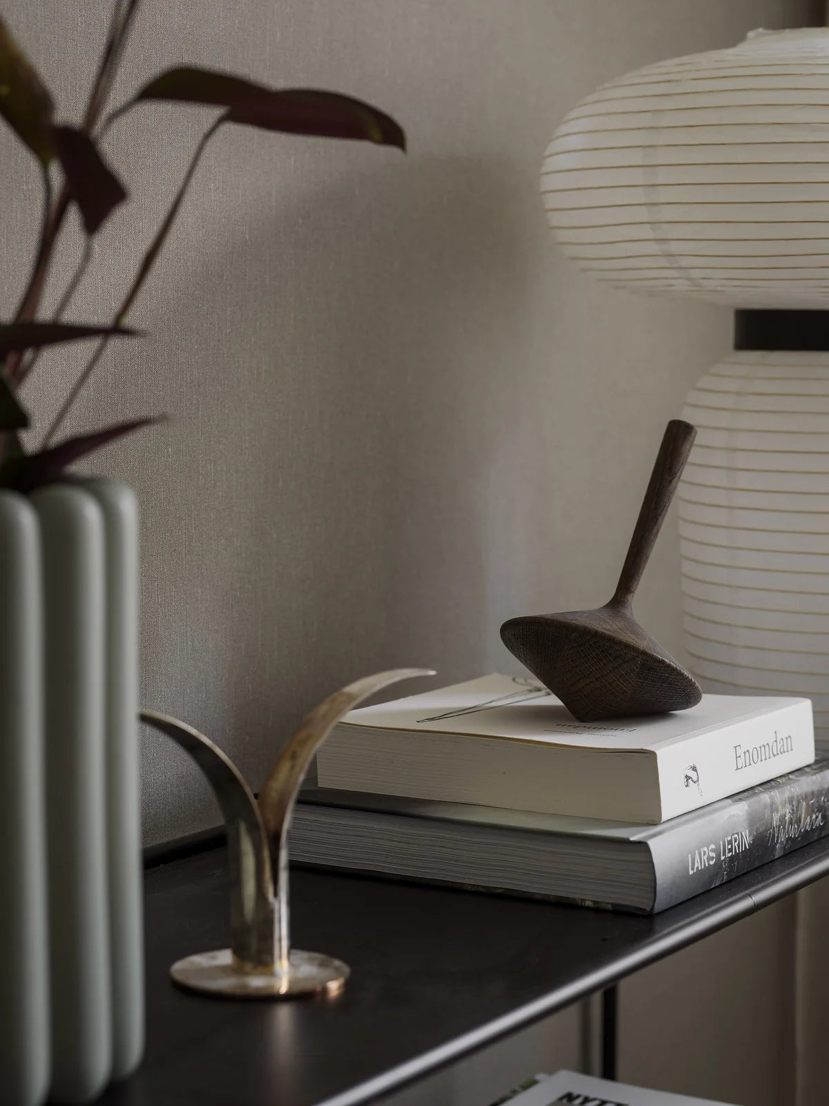 Structural wallpaper imitating linen - MUSCOT LINEN light brown