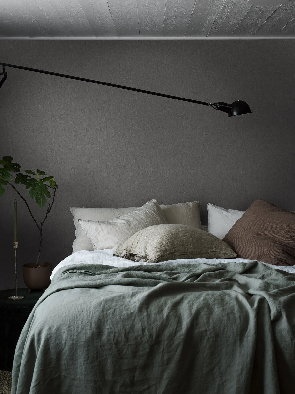 Strukturierte Tapete, die Leinen imitiert - DIM dunkelgrau