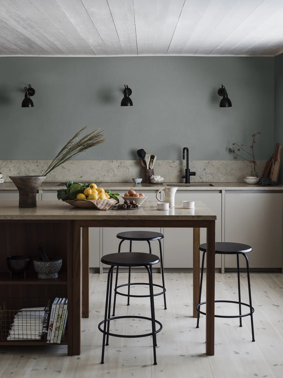 Structuurbehang dat linnen imiteert LINEN - DUSTY DENIM gedempt blauw