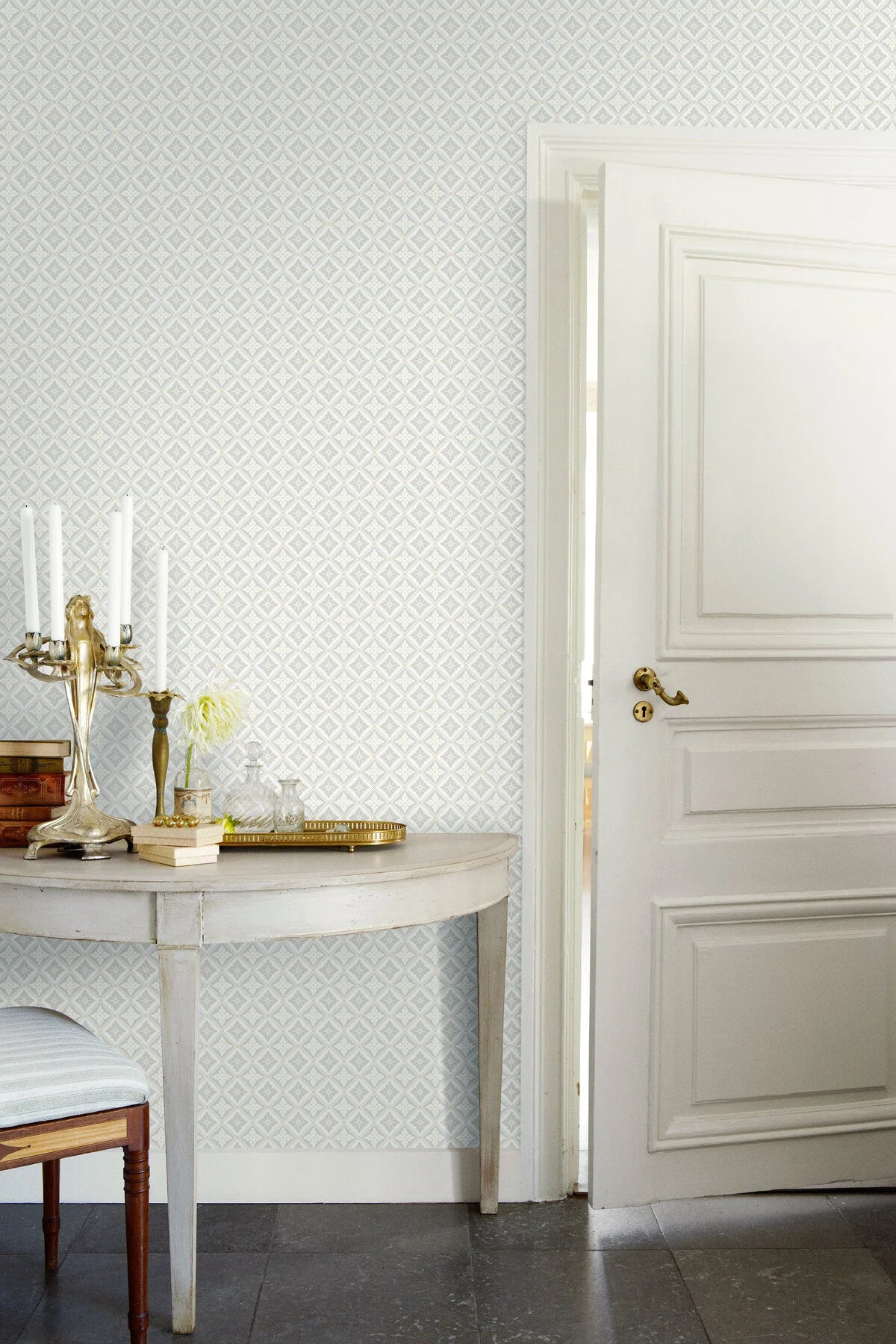 Non-woven paper wallpaper with geometric pattern LOKA white with gray