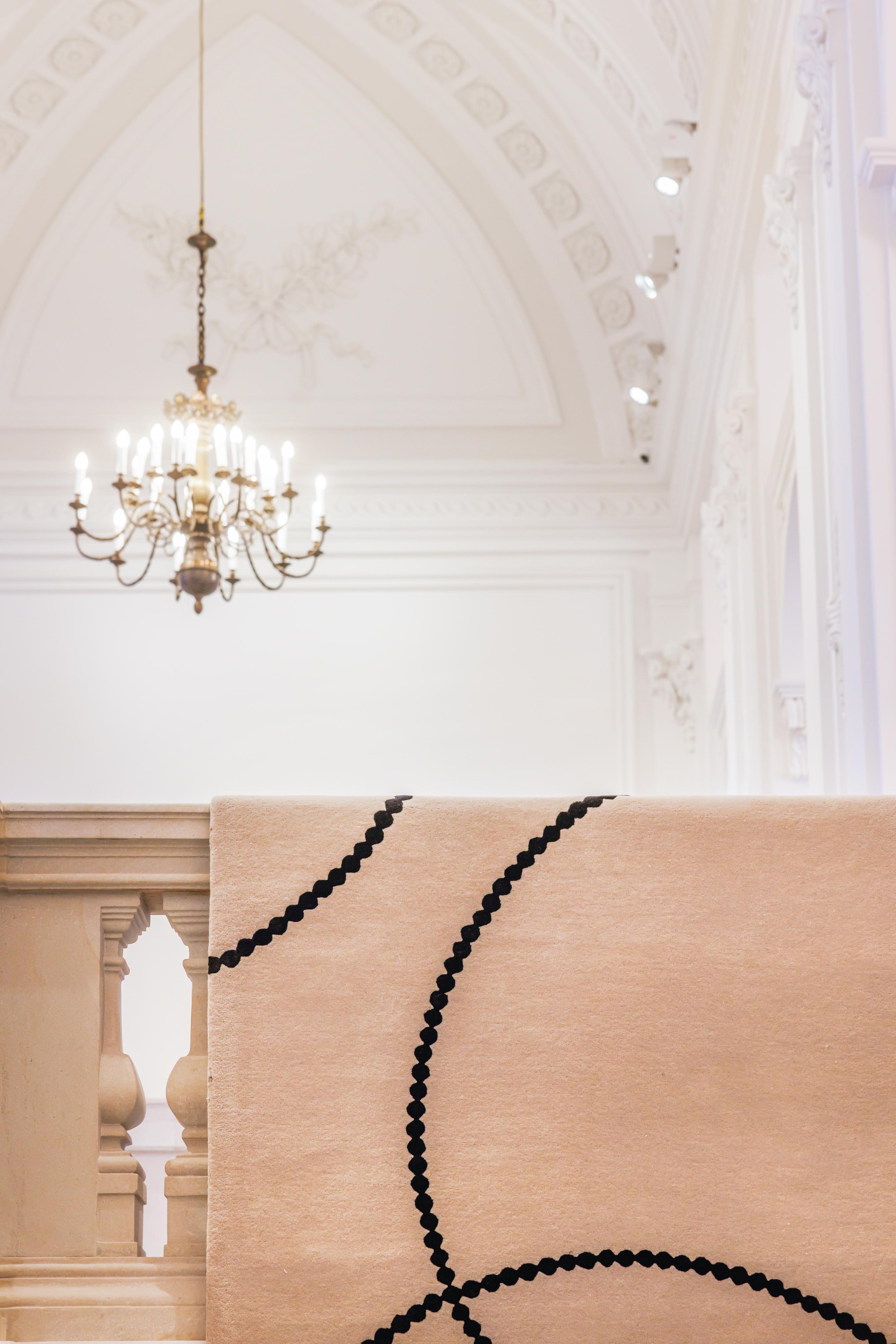 Teppich LUNA beige mit schwarzem Muster