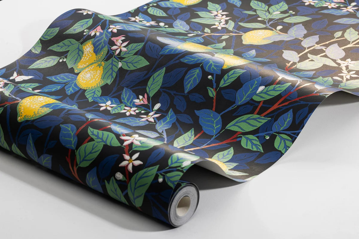 Vliesbehang met plantaal patroon CITRONTRÄD blauw met geel