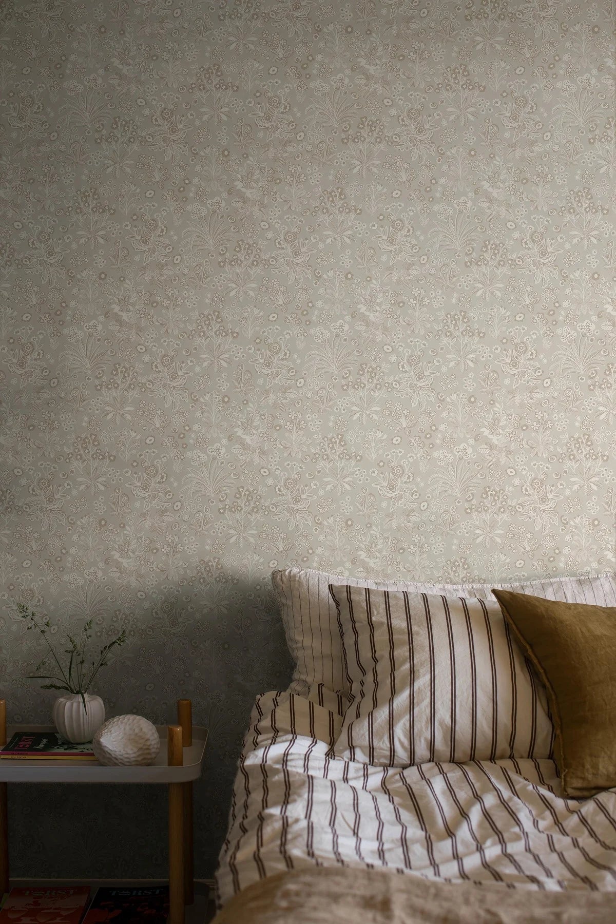 Behang met bloemenmotief TUVA beige met crème