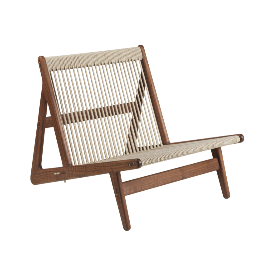 MR01 armchair in walnut wood and linen