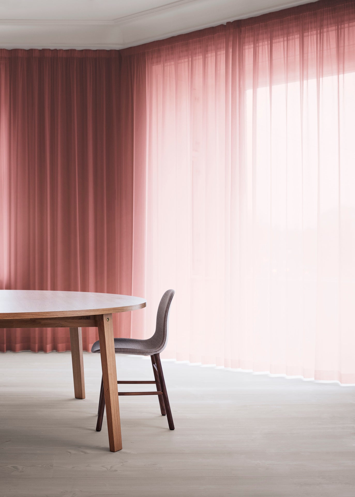 Ronde tafel SLICE VOL.2 eikenfineer