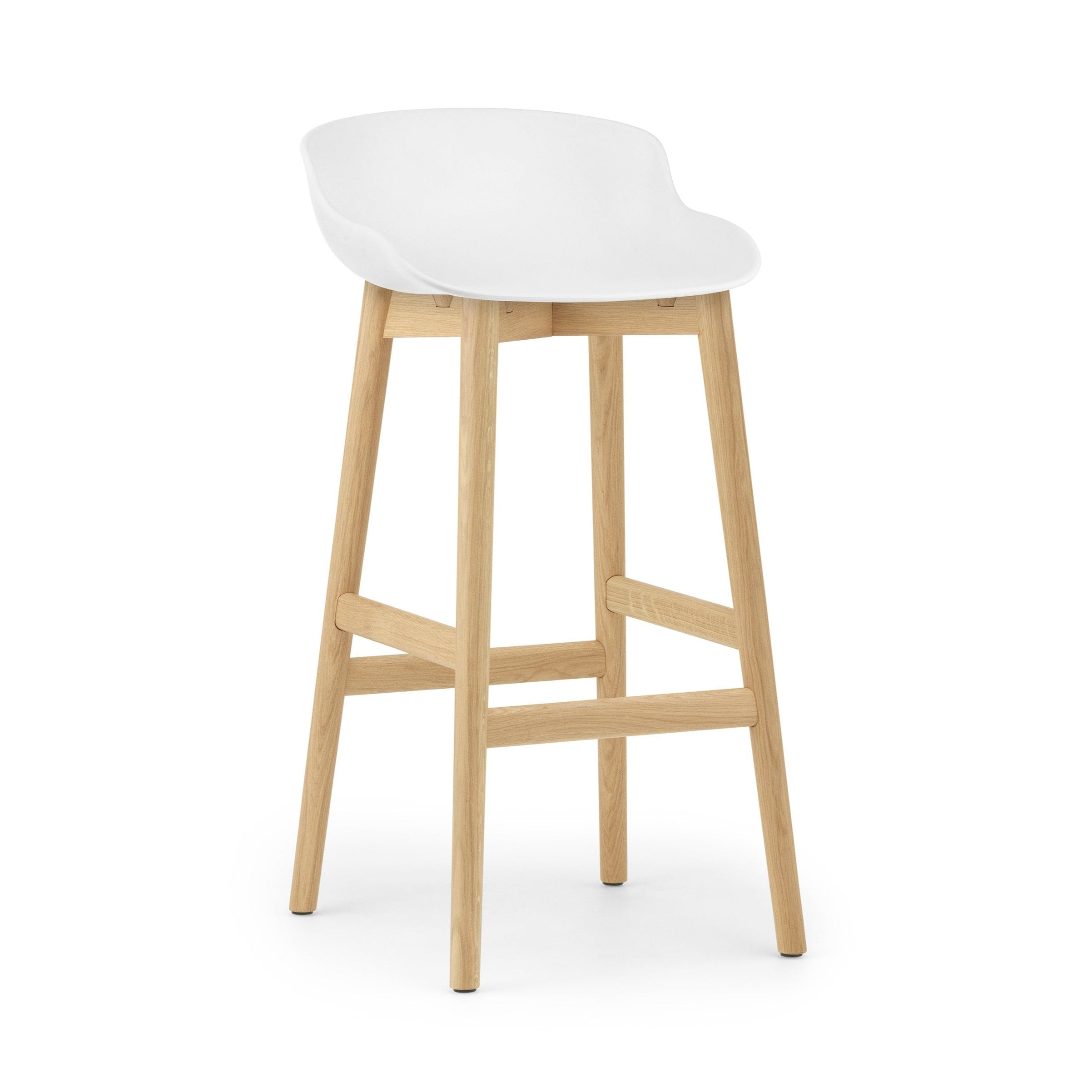 White Hyg Bar Chair with an oak base
