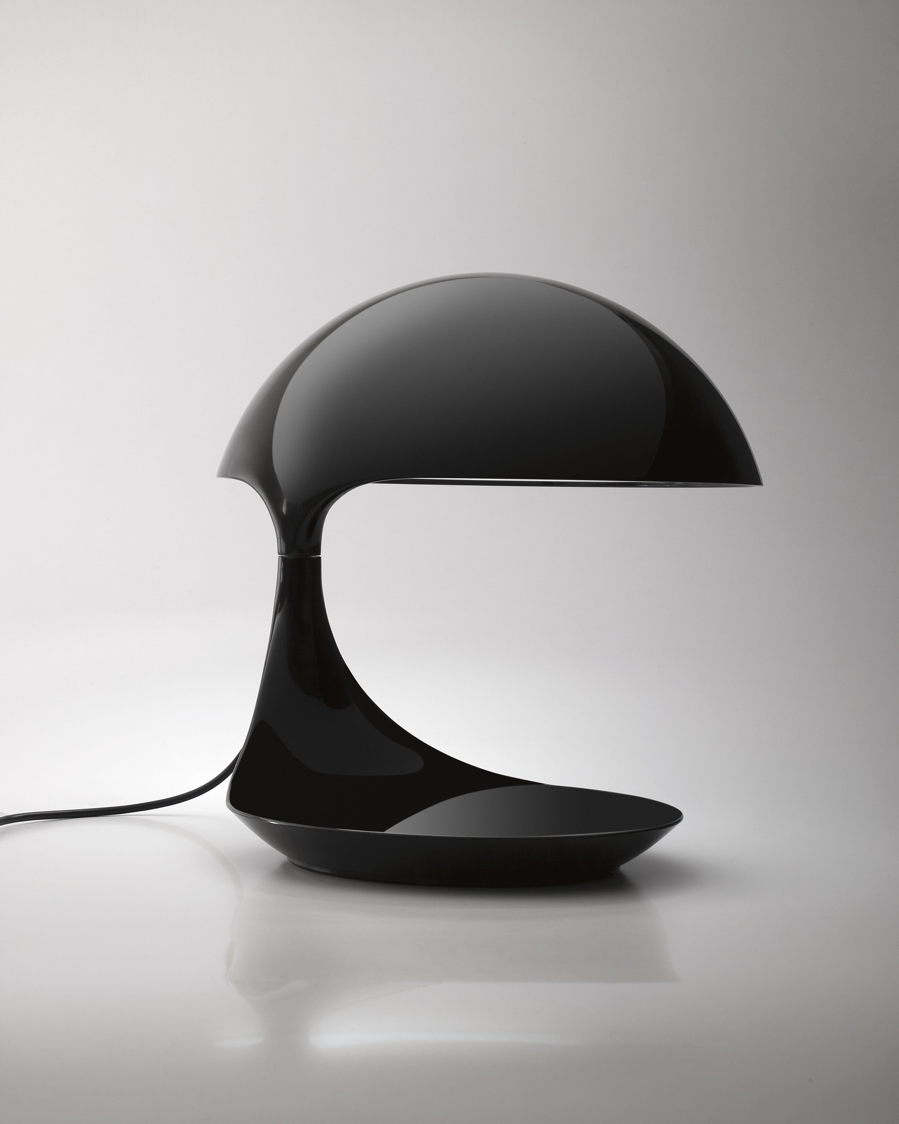 Tischlampe COBRA in glänzendem Schwarz