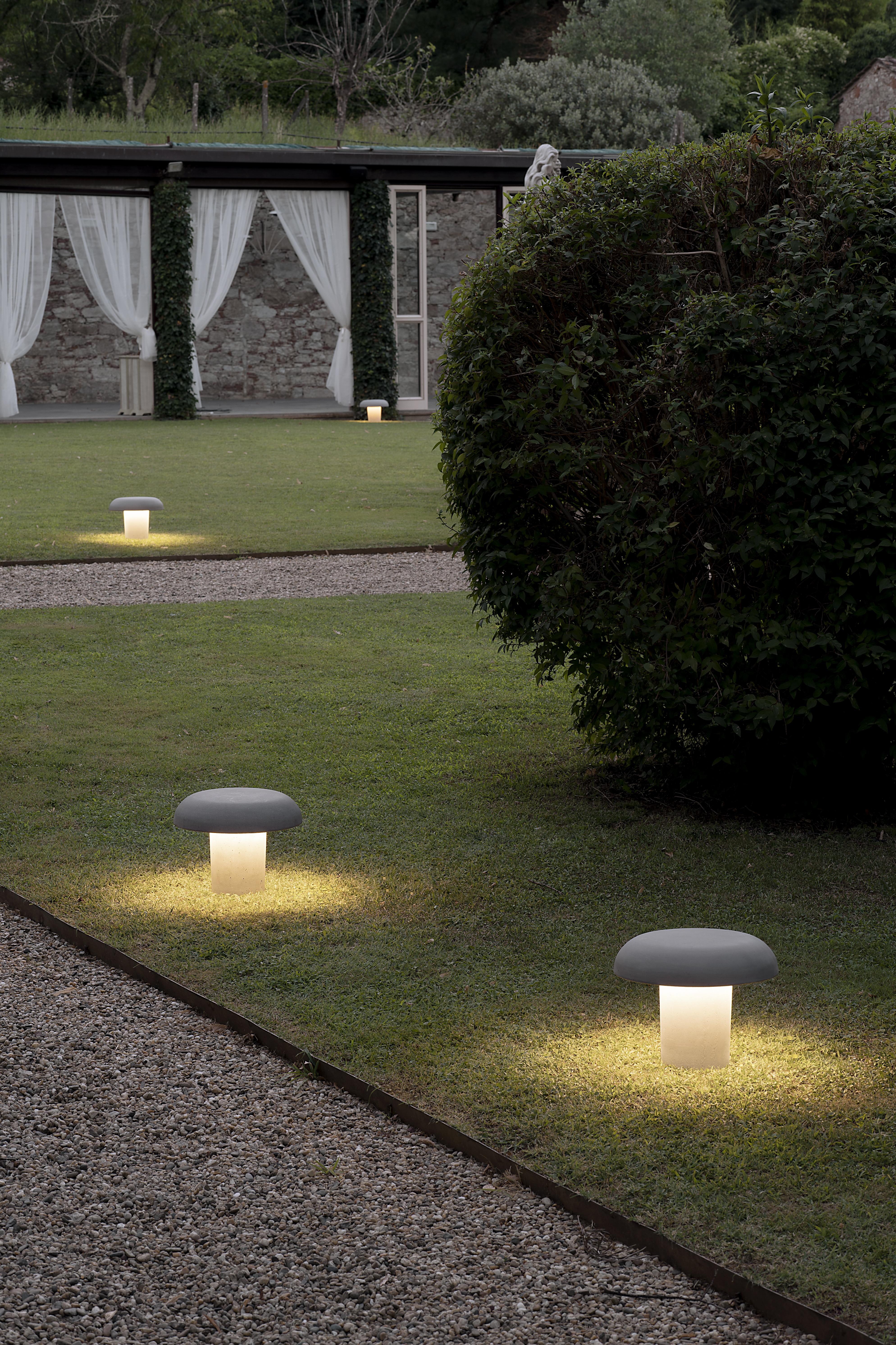 Außenlampe AMANITA grauer Beton