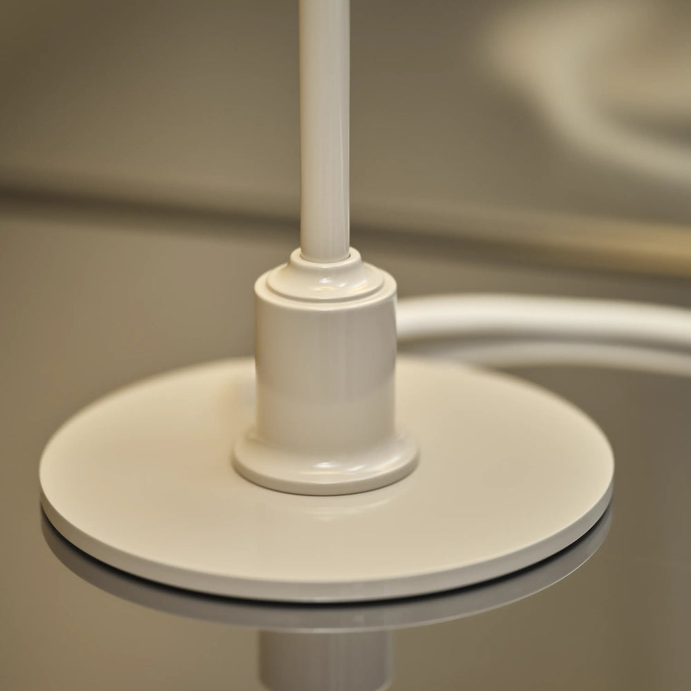 Tafellamp PH 2/1 wit met beige voet
